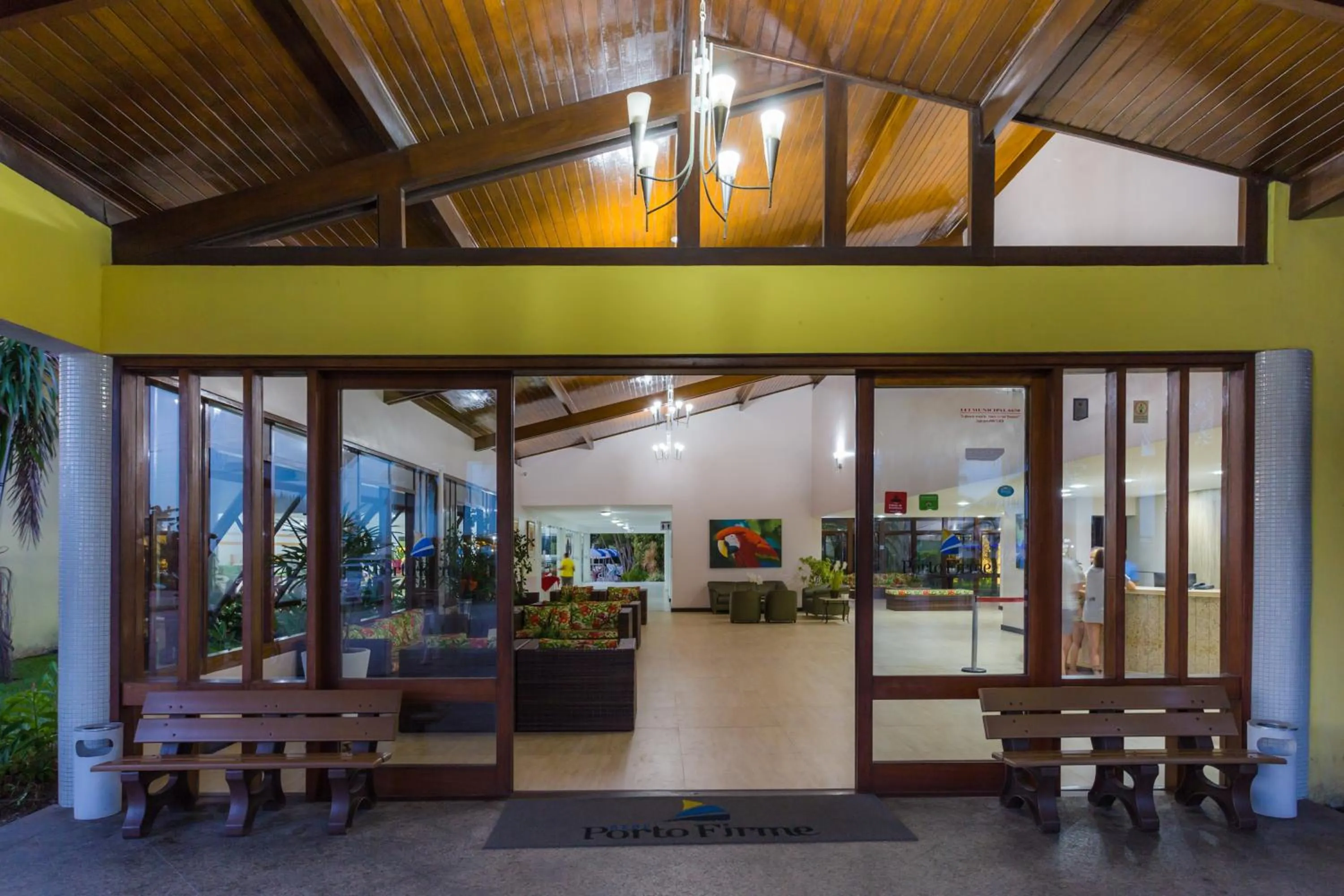 Facade/entrance in Sunshine Praia Hotel