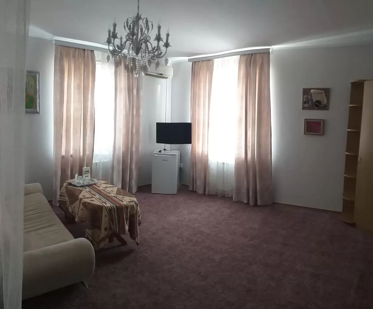 TV/Entertainment Center in Fiesta