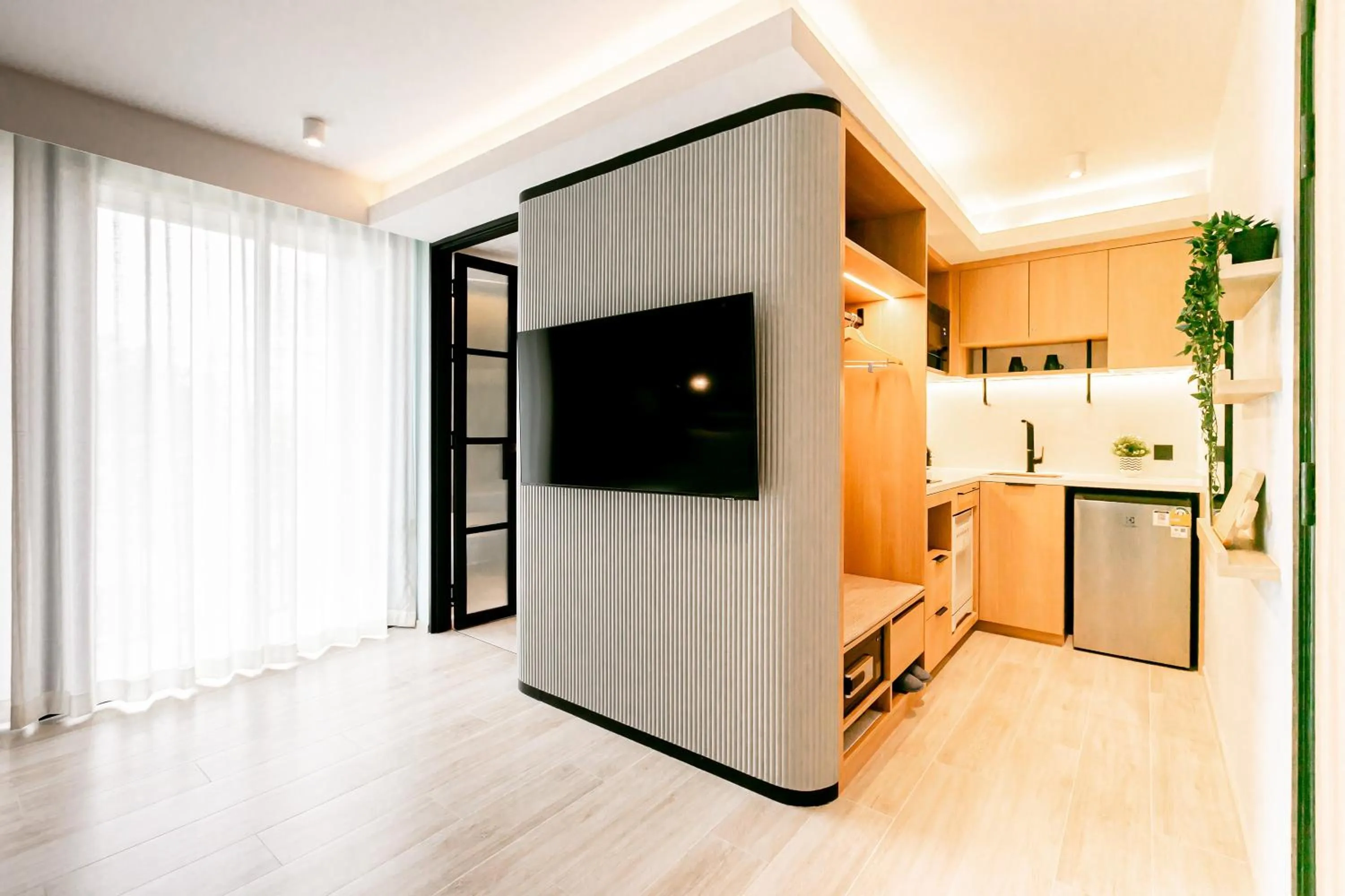 TV and multimedia in The SACHA Apart-Hotel Thonglor