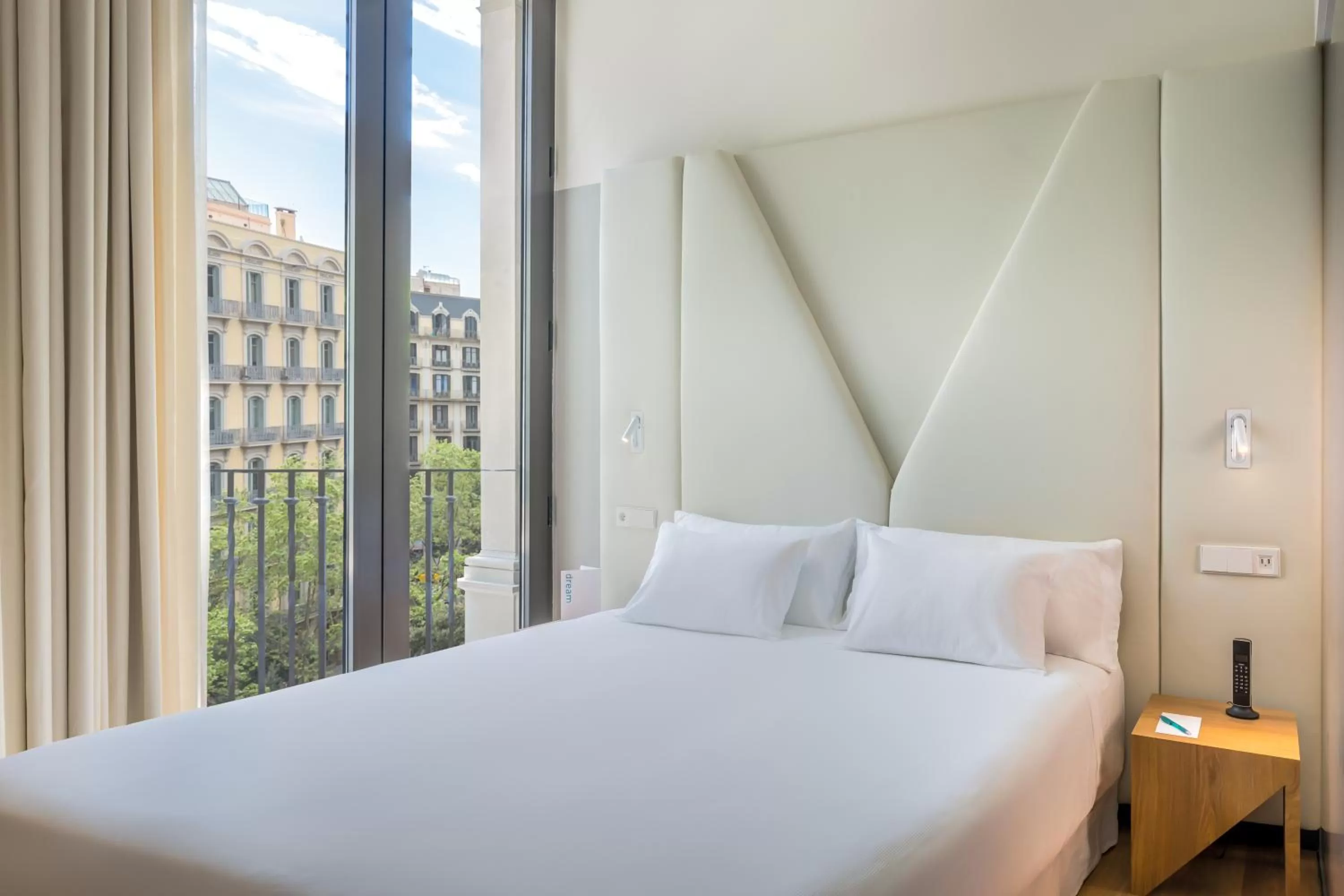 Bed in Occidental Diagonal 414