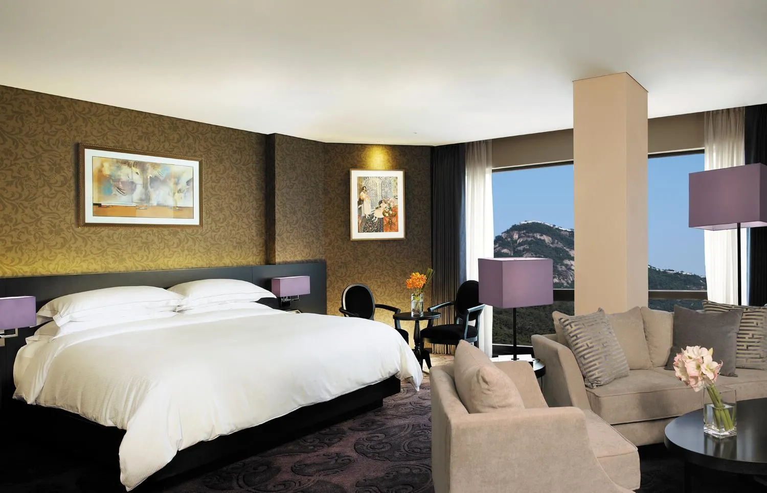 Bed in Swiss Grand Hotel Seoul & Grand Suite
