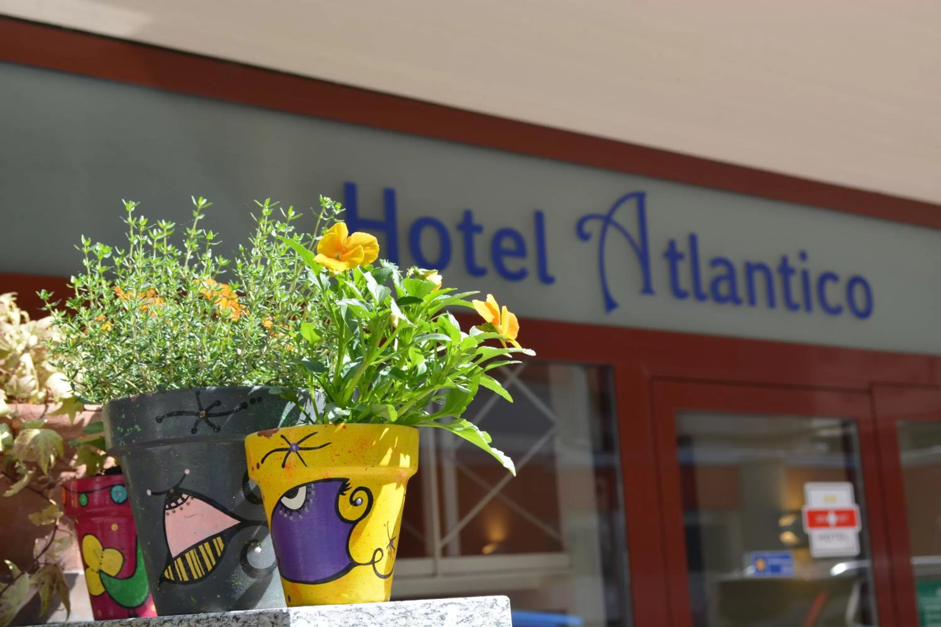 Facade/entrance in Hotel Atlantico self check-in