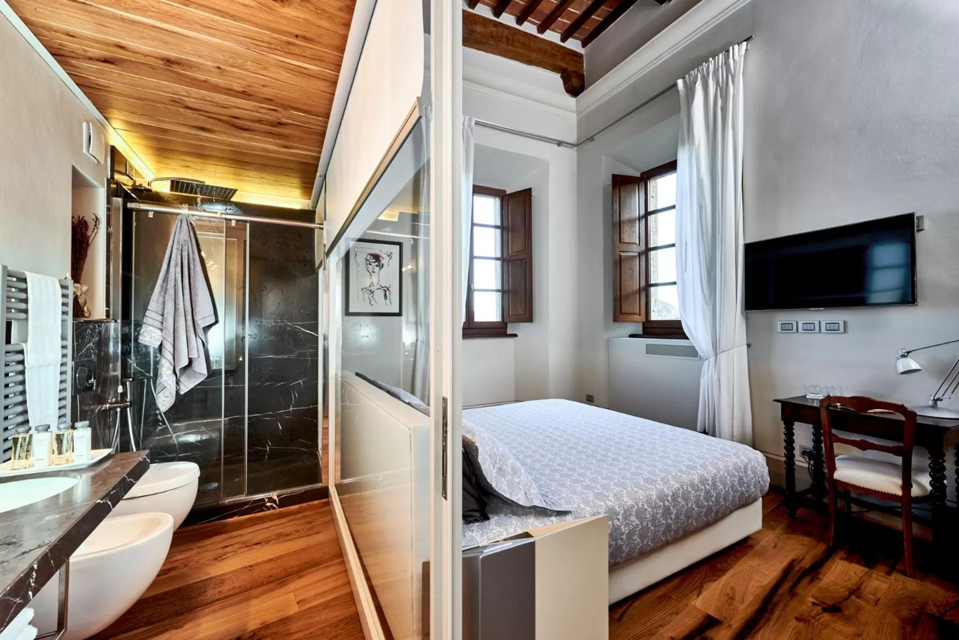 Shower, Bed in Il Tosco