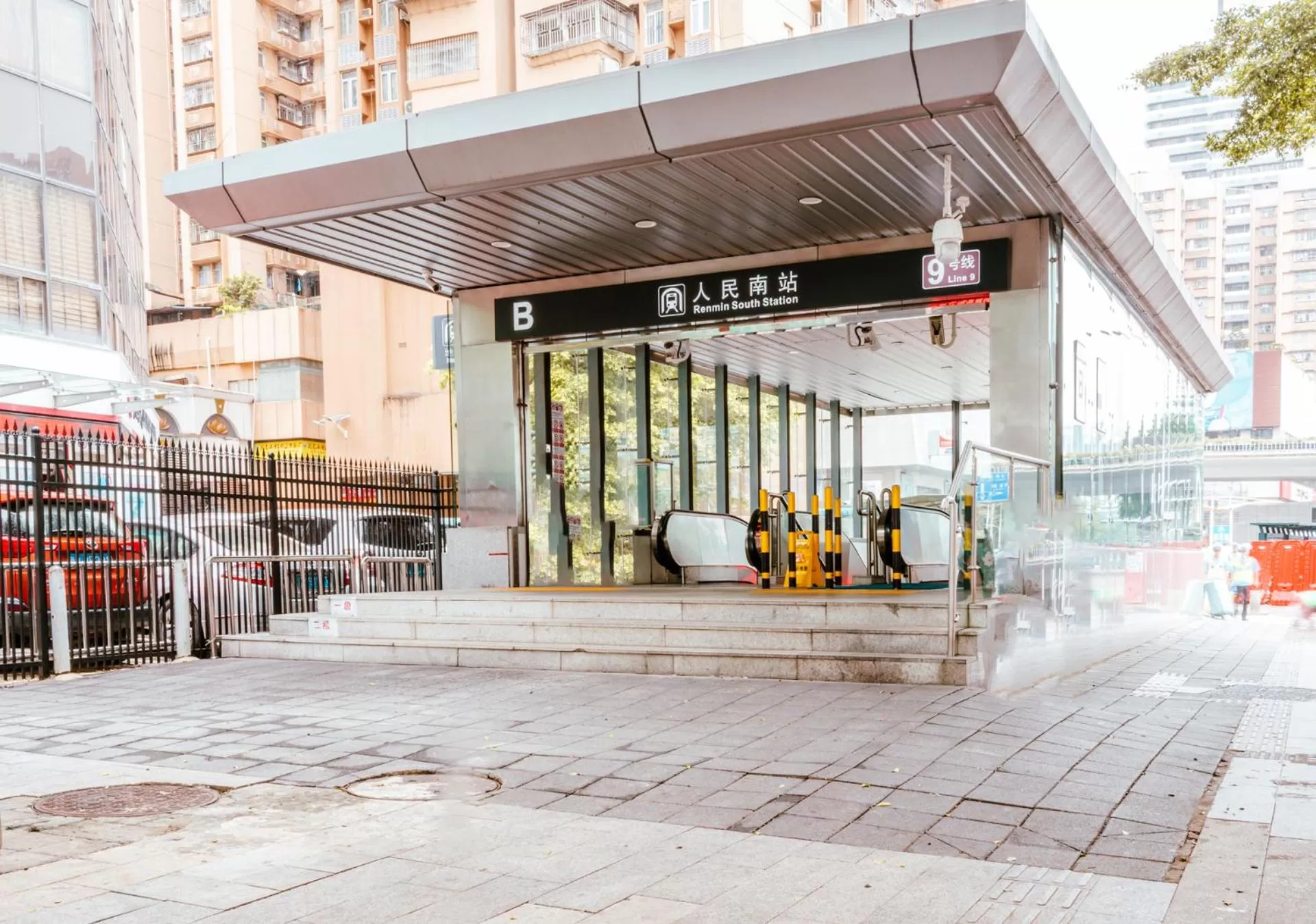 Facade/entrance in Shangri-La Shenzhen - Nearby Luohu Border, Outdoor Swimming Pool