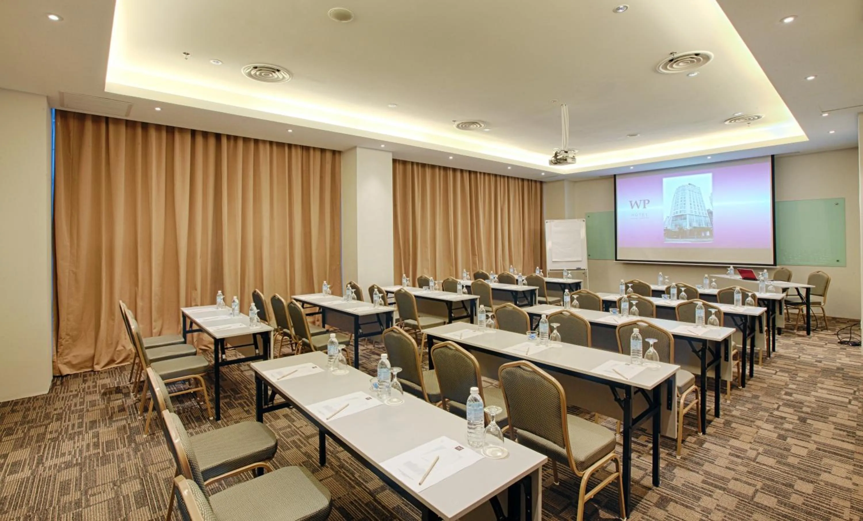 Meeting/conference room in WP Hotel
