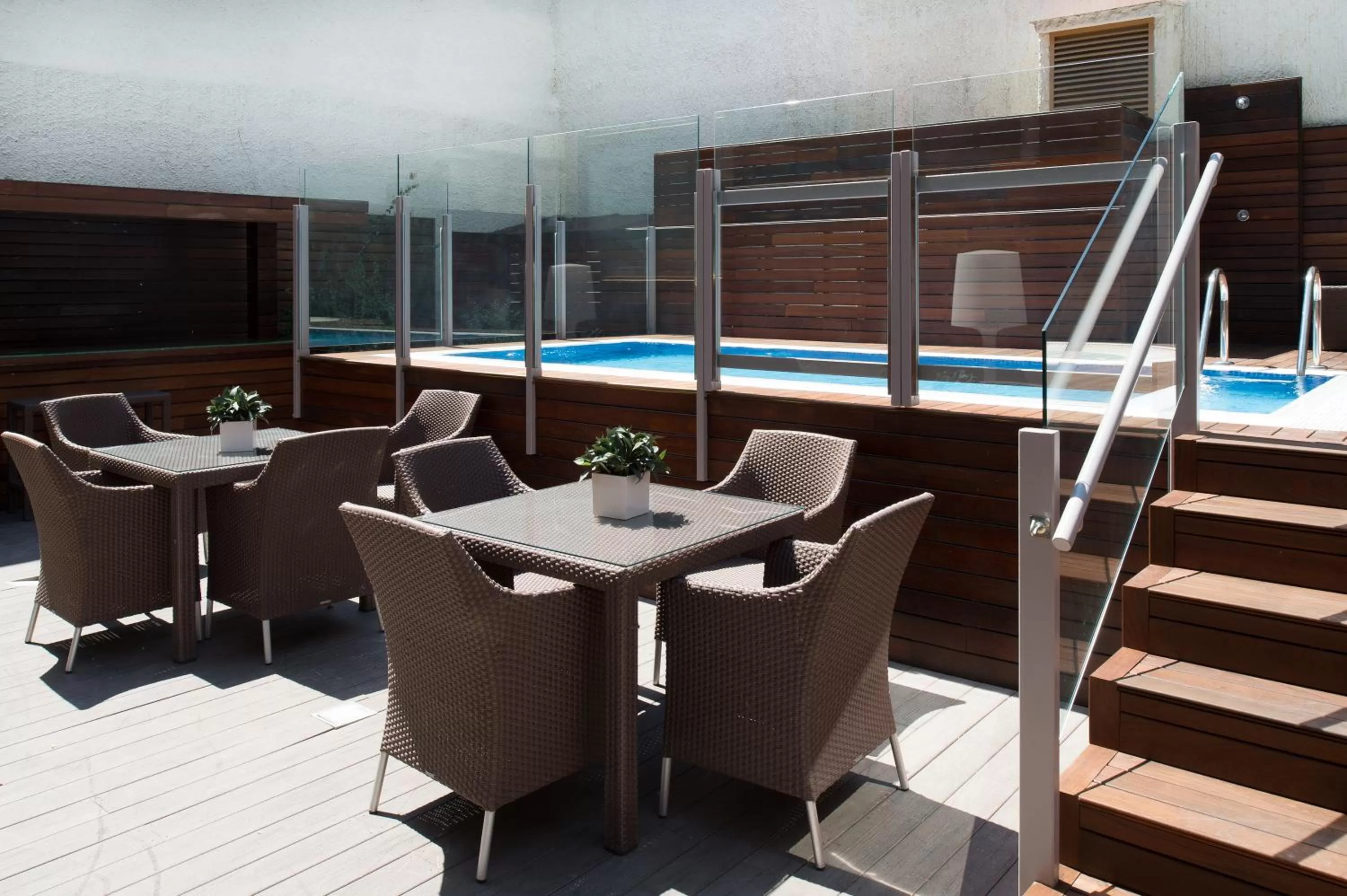 Swimming pool in Catalonia Mikado