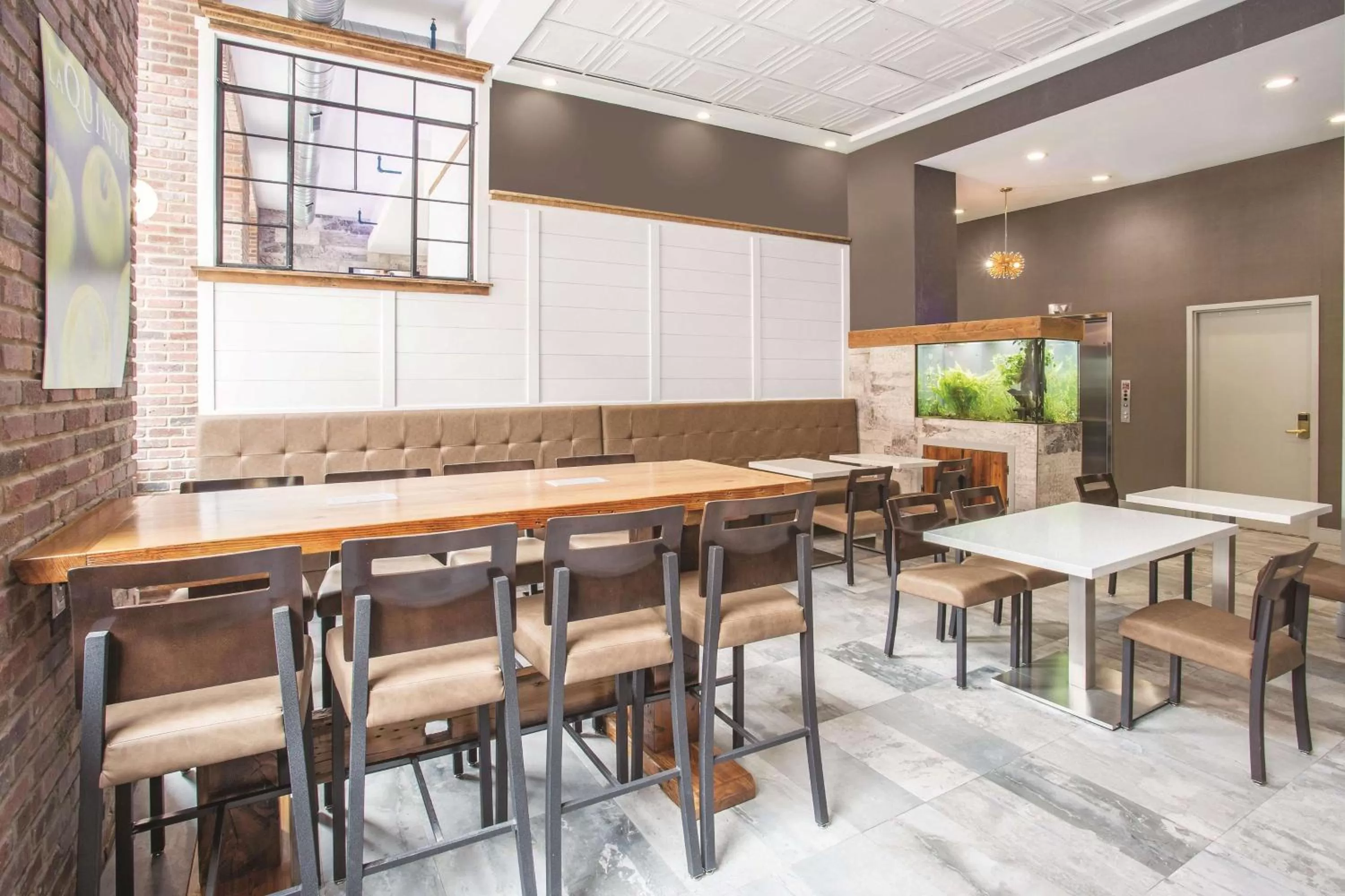 Restaurant/places to eat in La Quinta by Wyndham Inner Harbor Downtown