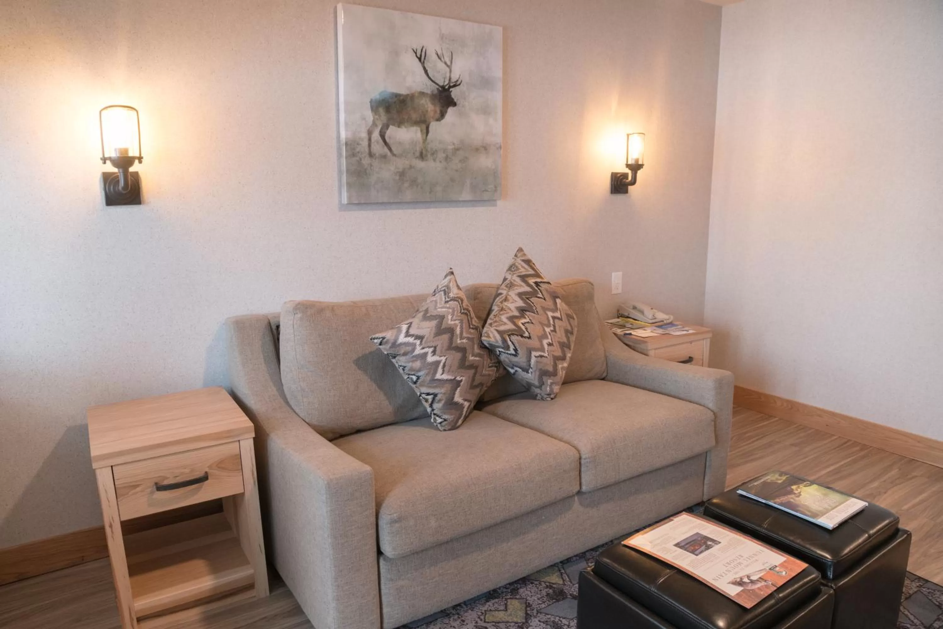 Living room in Tunnel Mountain Resort