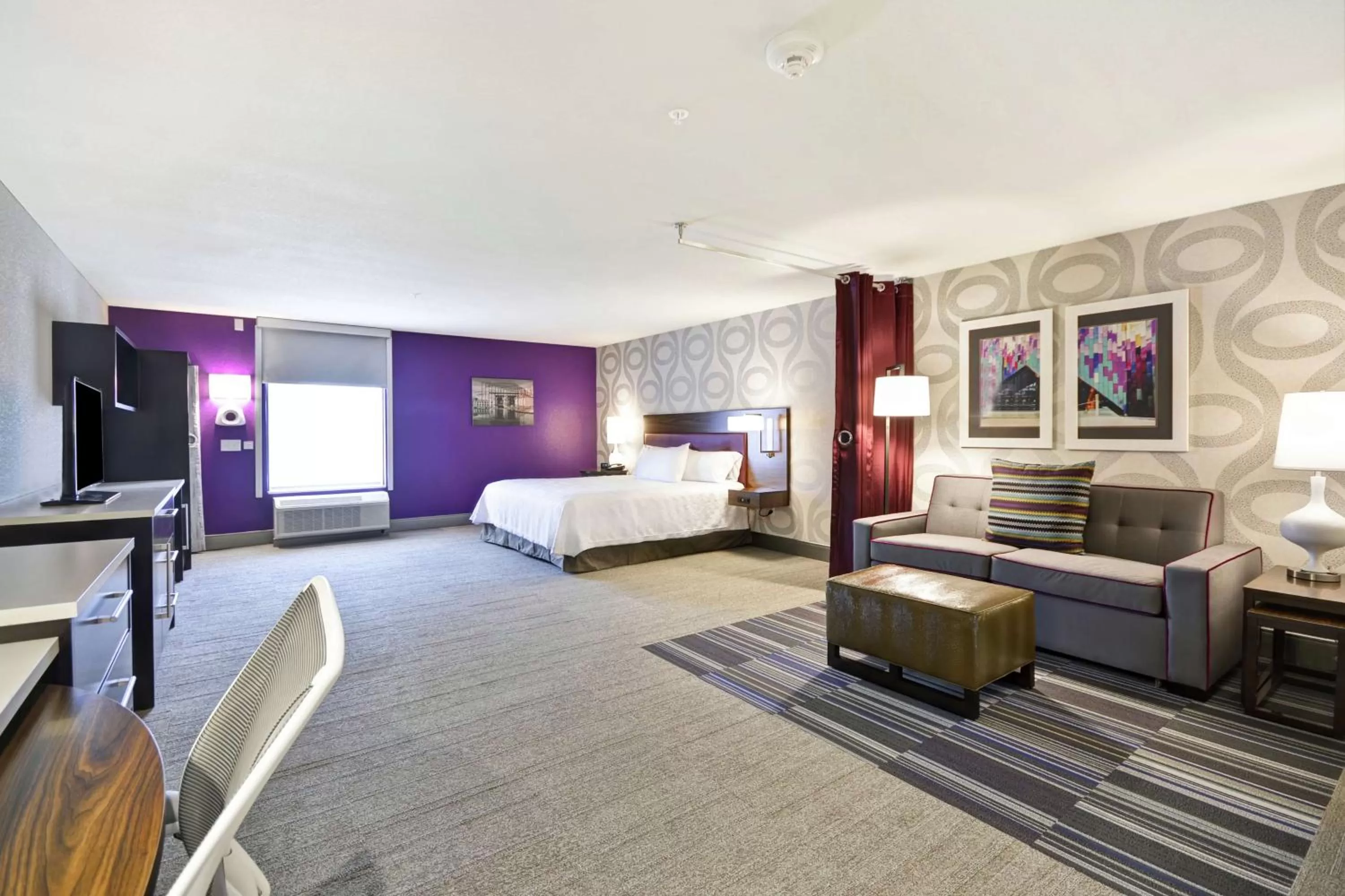 Bedroom, Bed in Home2 Suites by Hilton KCI Airport