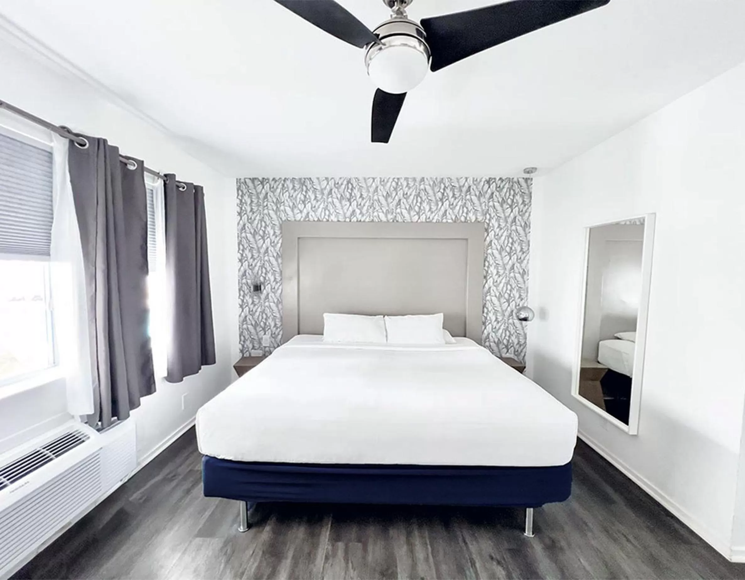 Bed in North Beach Hotel