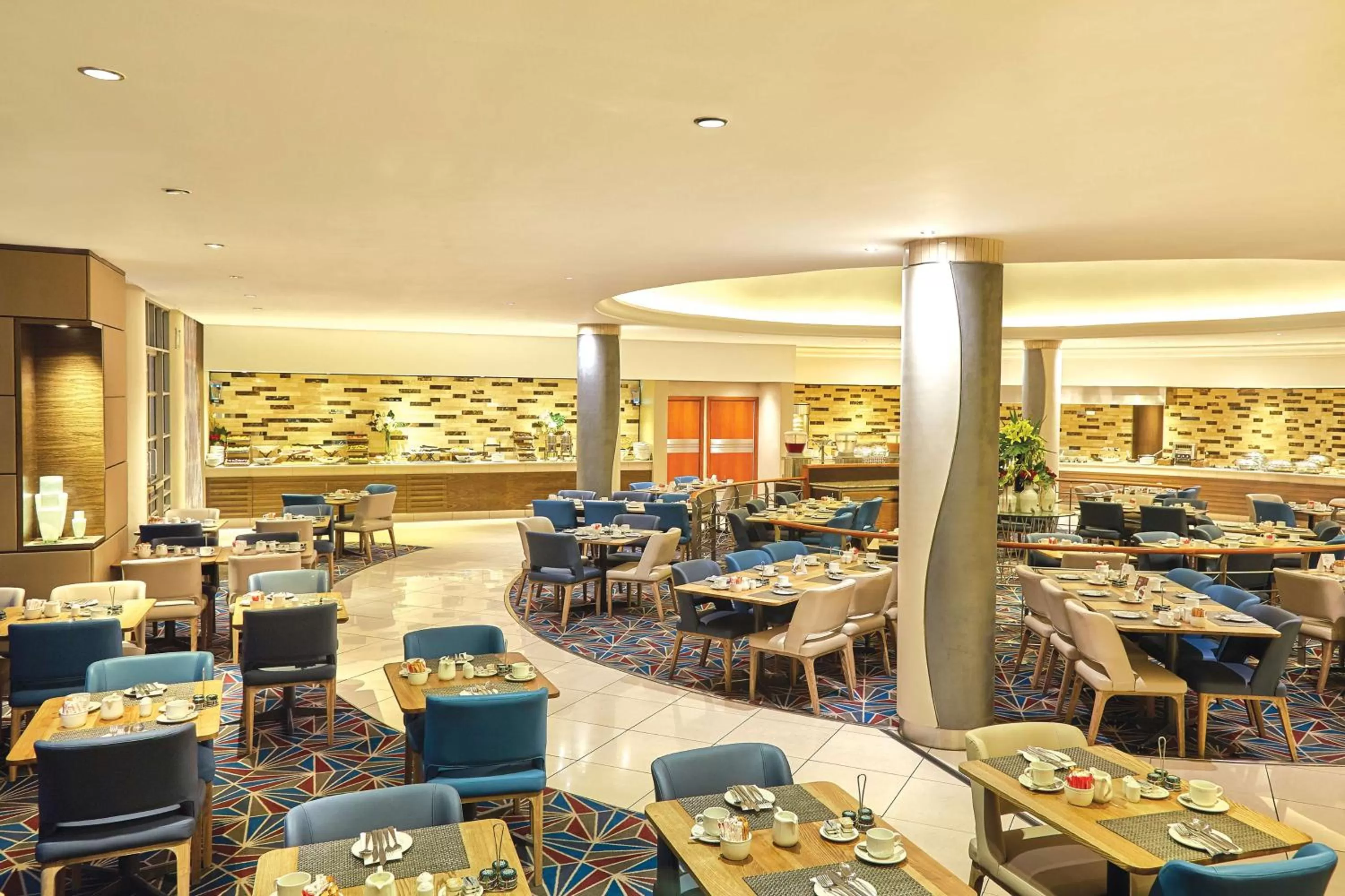 Restaurant/places to eat in Southern Sun Waterfront Cape Town