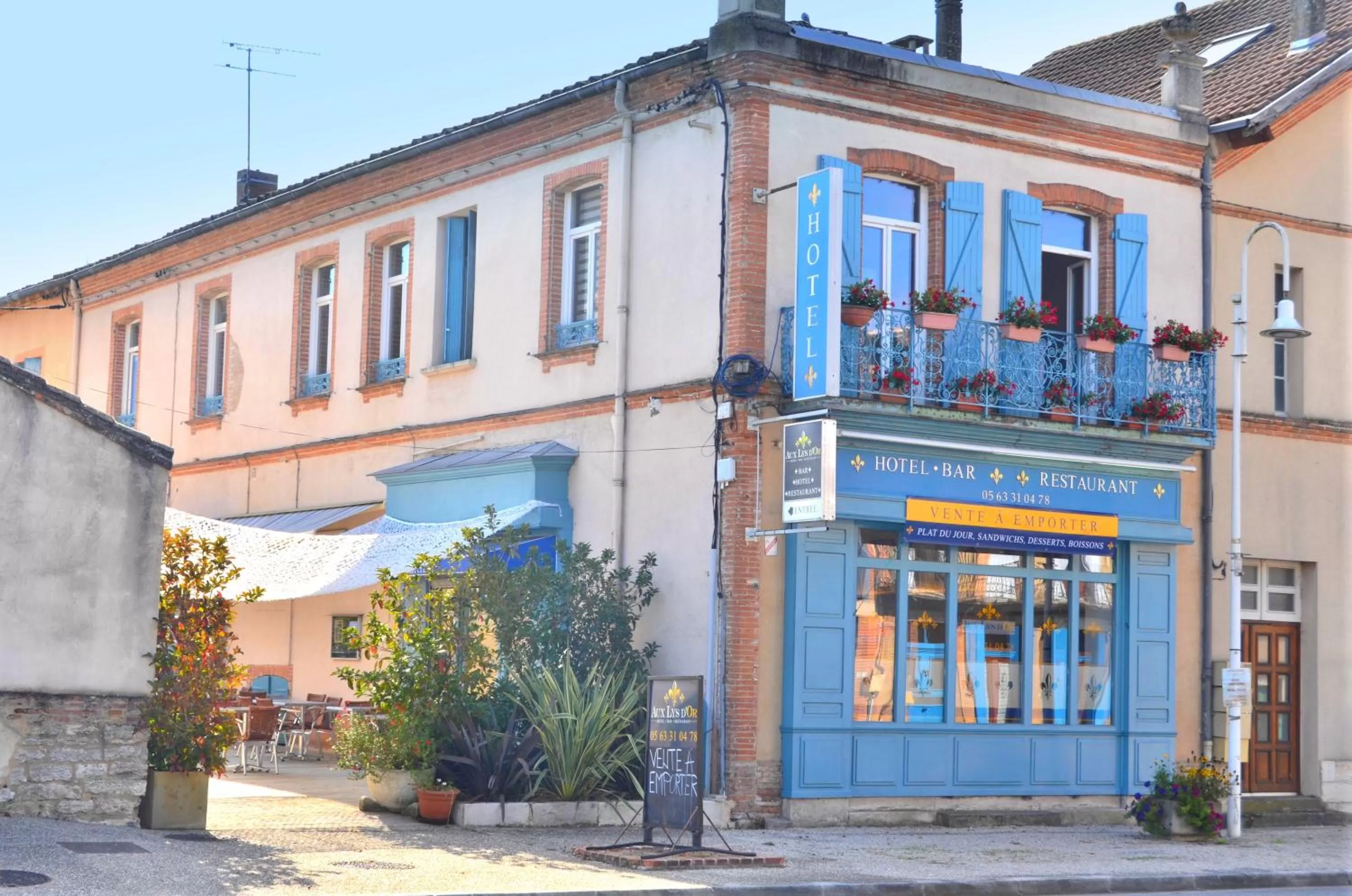 Property Building in Aux Lys d'Or