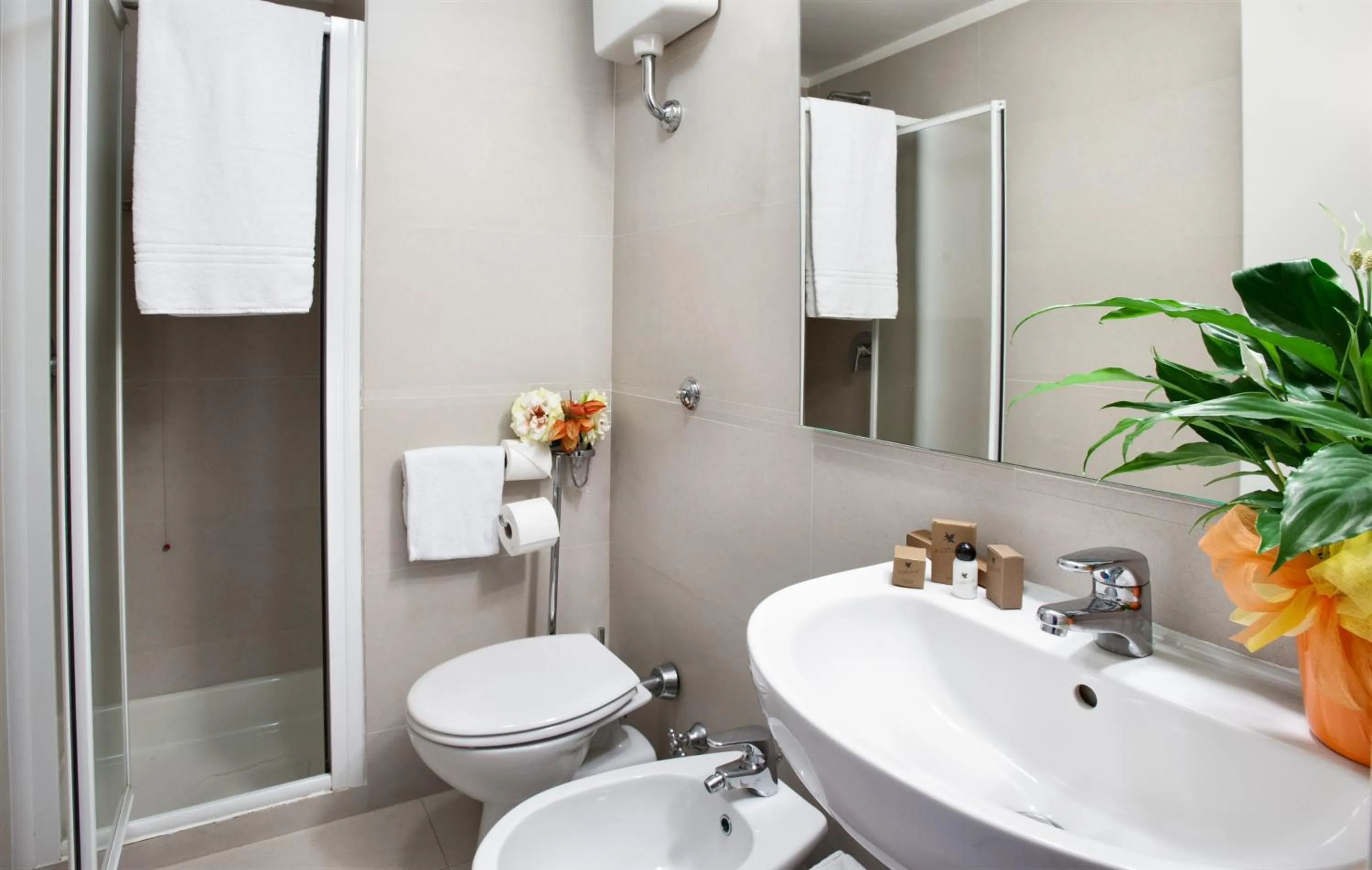 Bathroom in Hotel Gamma