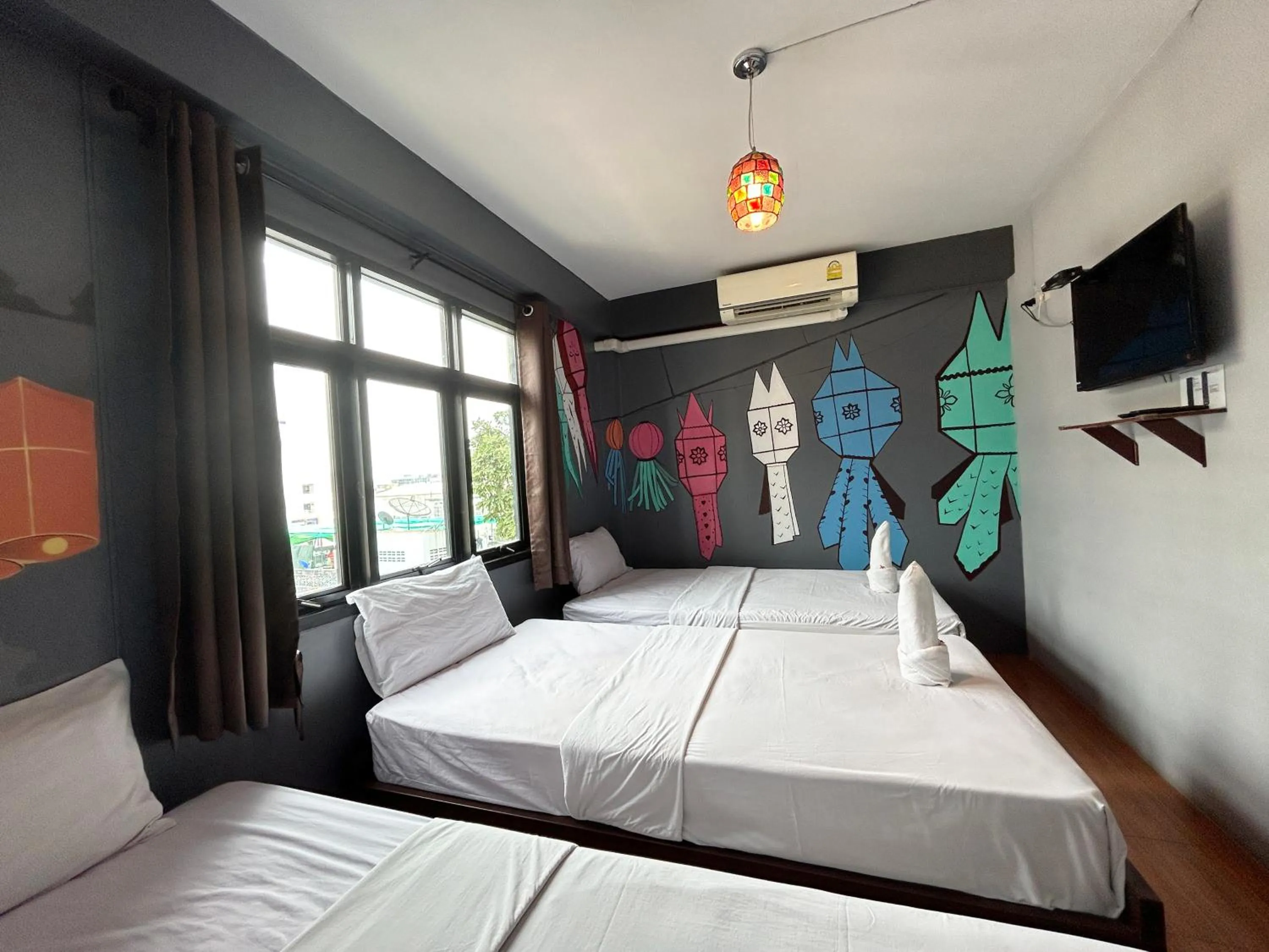 Bed in Hide Bangkok Hostel