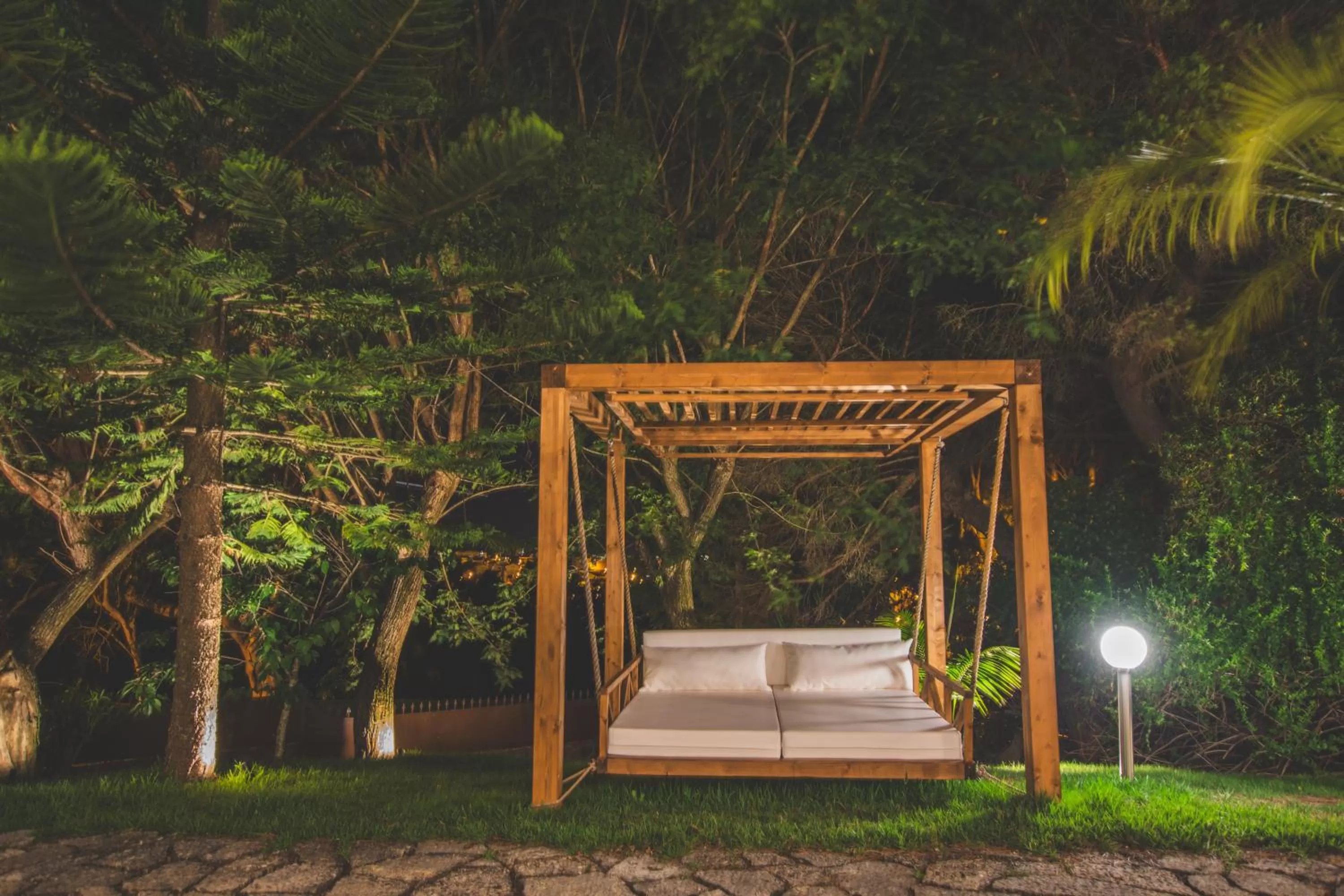 Garden in Villa Pietra Estoril Eco Guesthouse