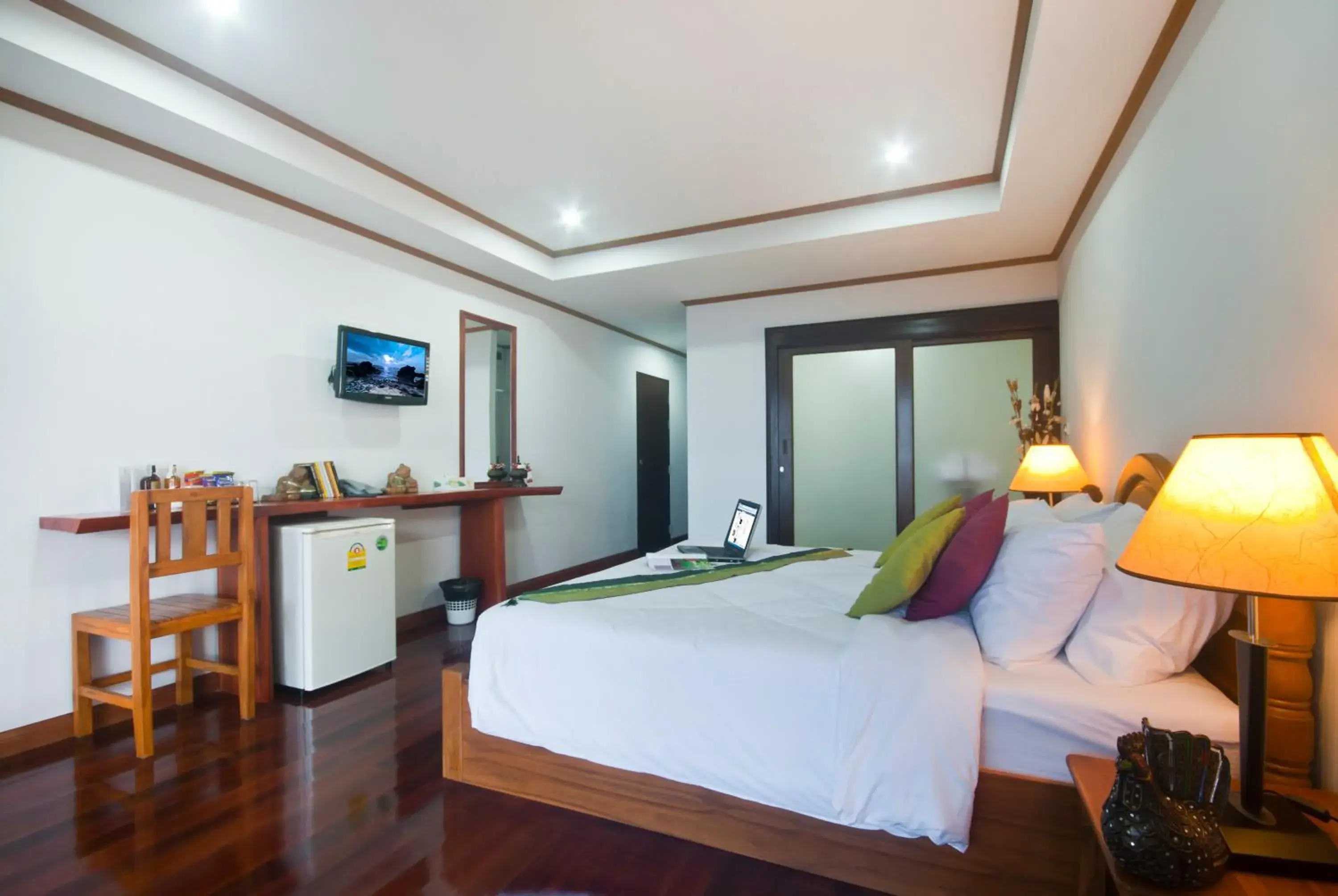 Superior Double or Twin Room in Lipa Bay Resort Superior Double or Twin Room in Lipa Bay Resort