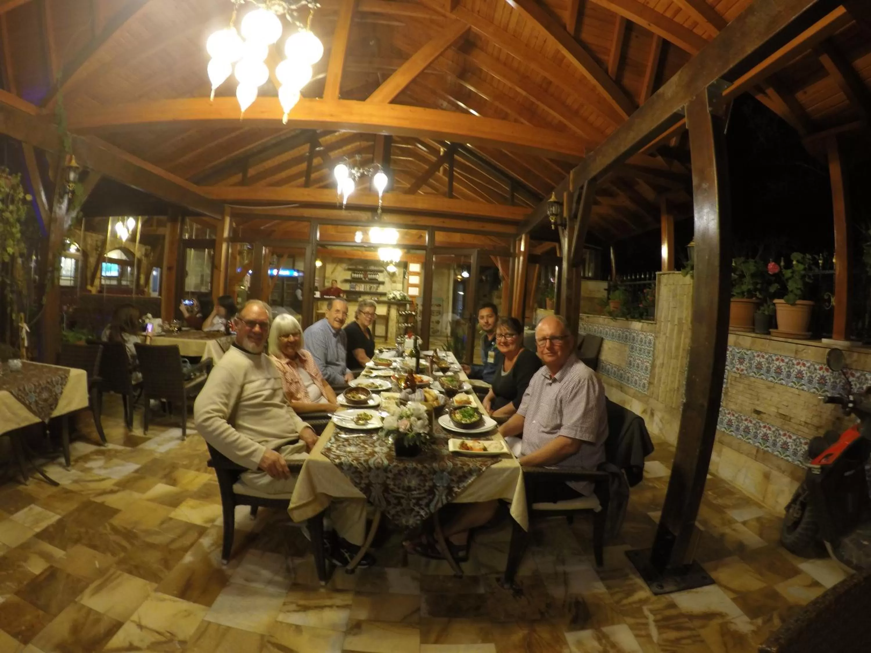 Food and drinks in Melrose Pansiyon