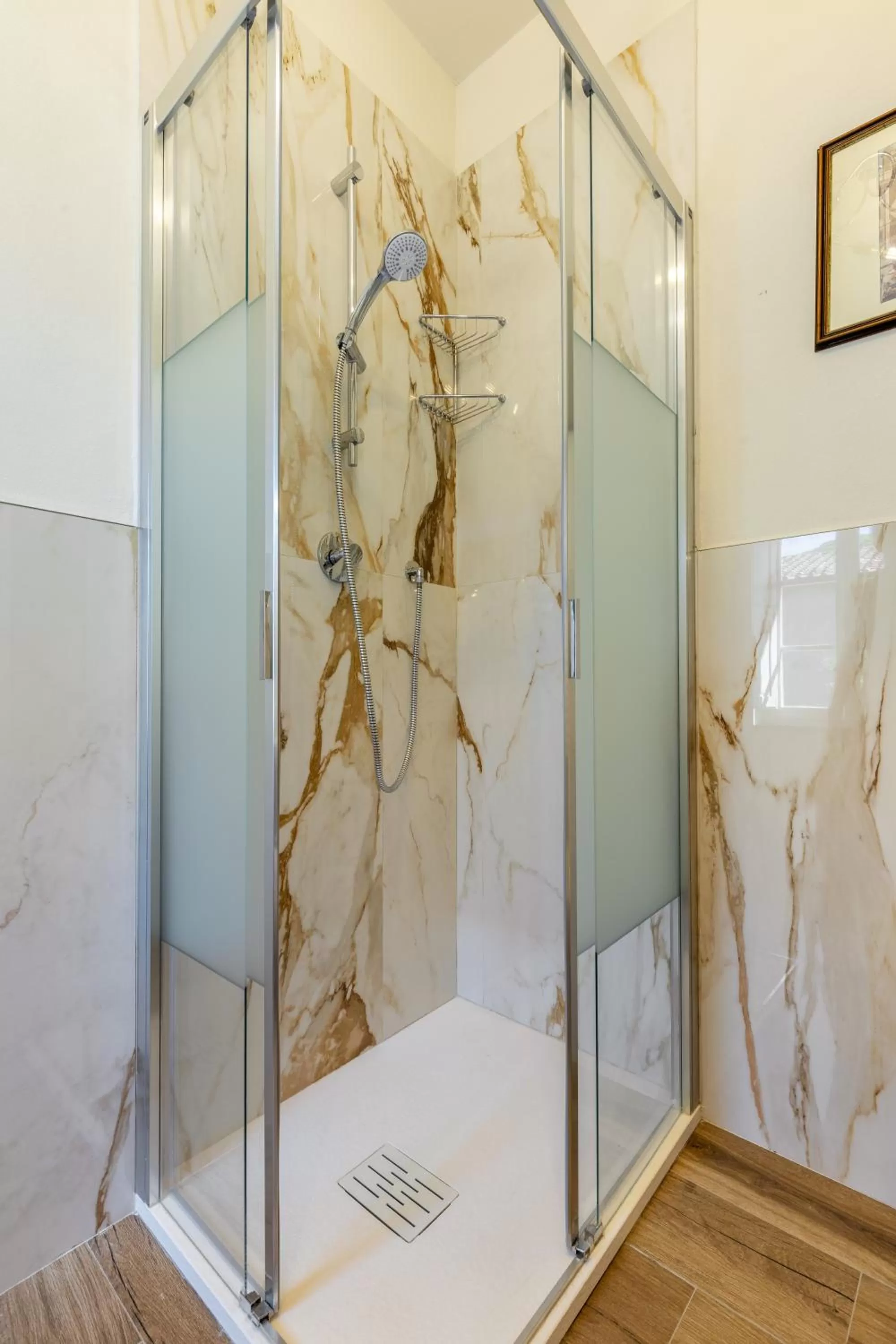 Shower in B&B Ninfeo dell' Arancera