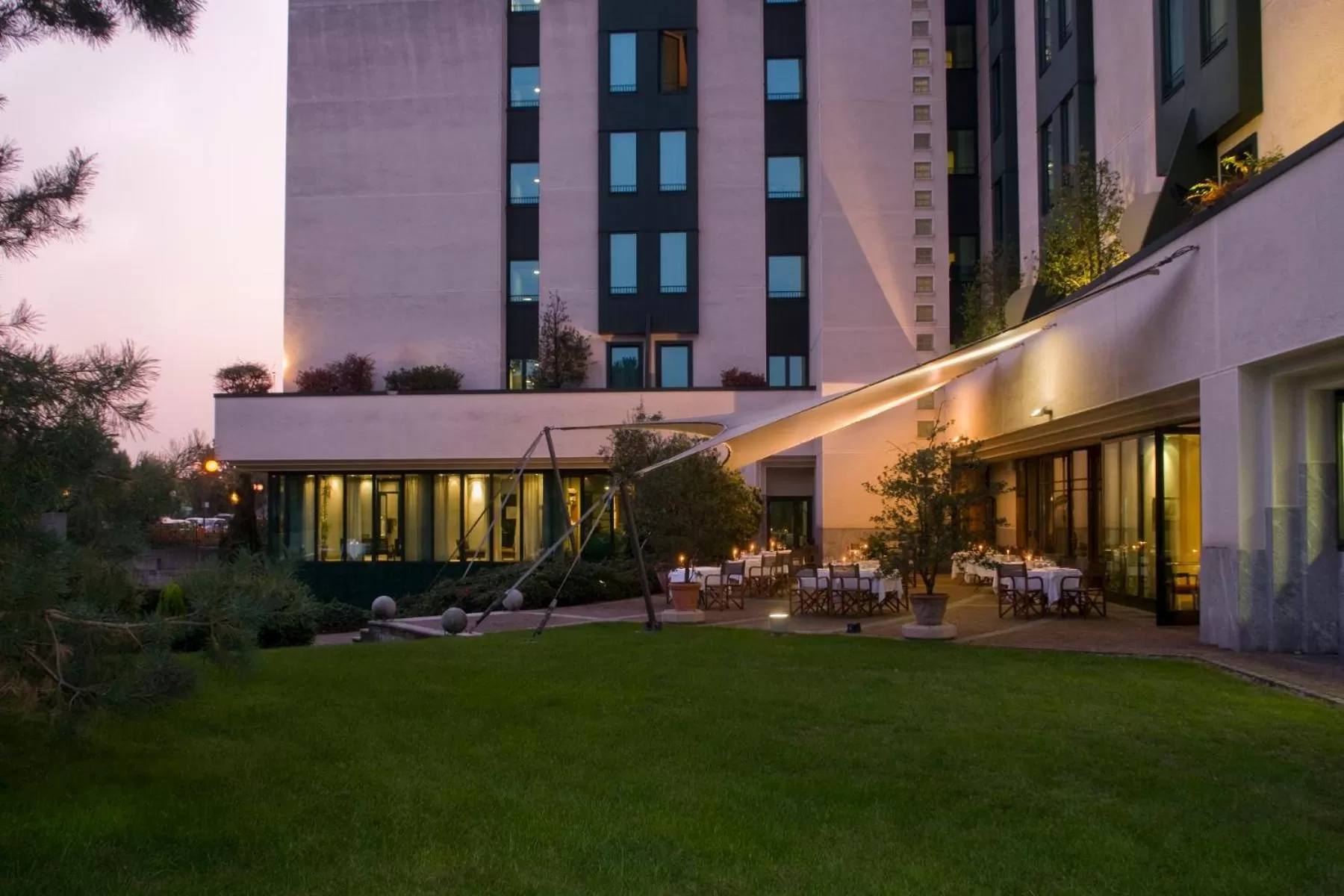 Facade/entrance in Cosmo Hotel Torri