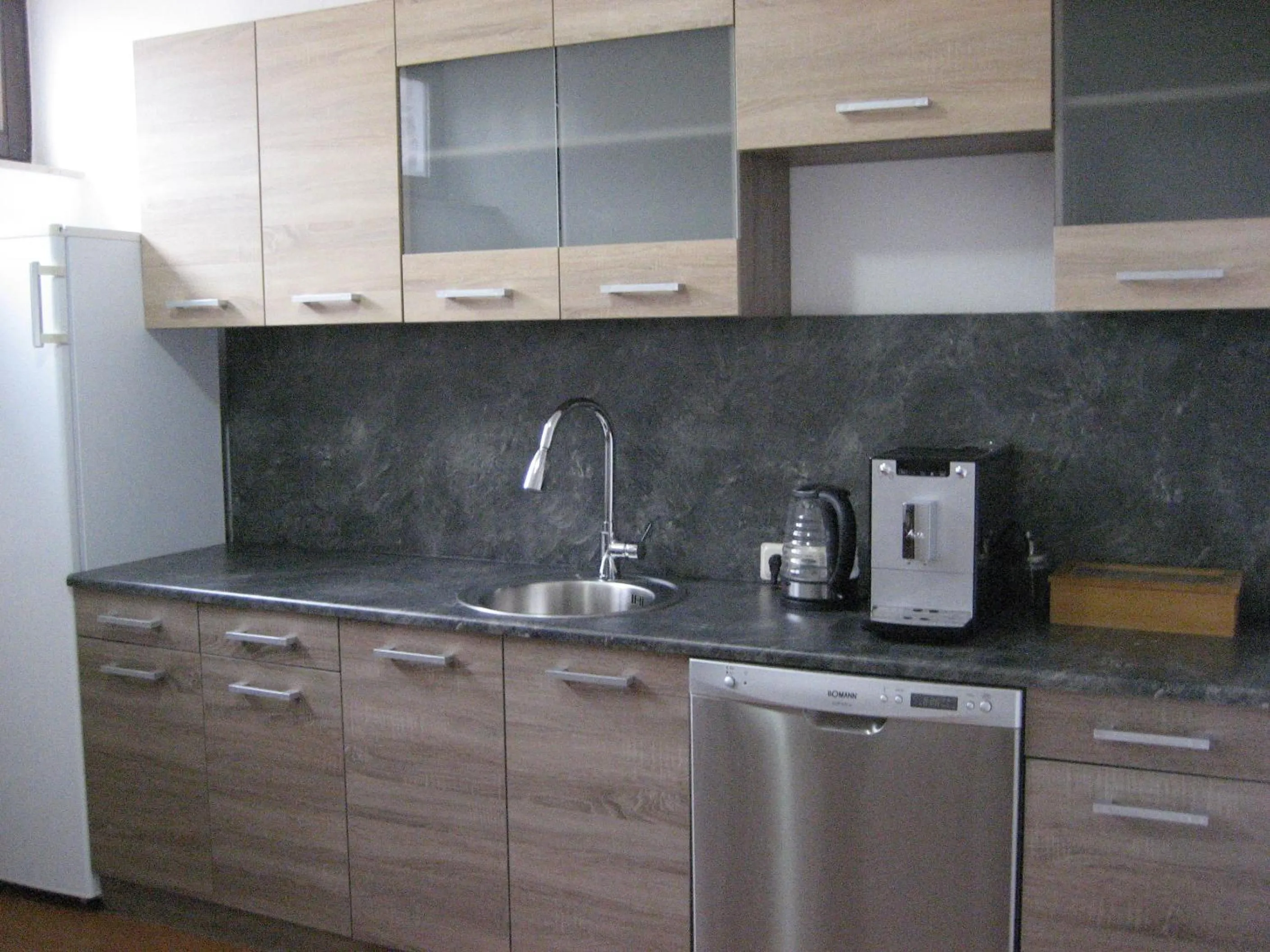 Communal kitchen in Landhotel Weisses Ross garni