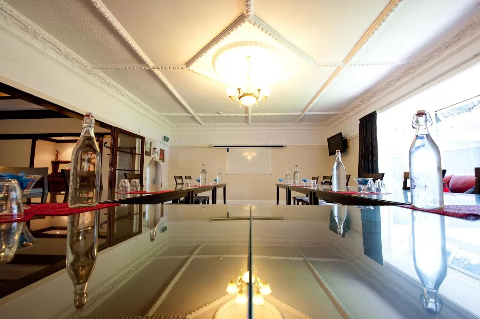 Business facilities in Anndion Motel
