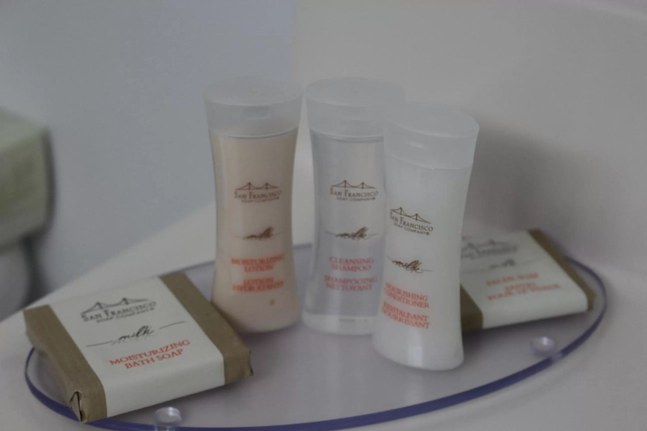 Bathroom in Howard Johnson by Wyndham Woodstock NB