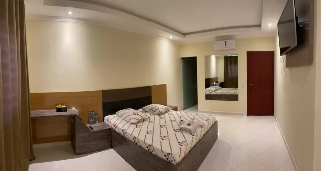 Deluxe Double Room with Shower in Motel Tenda Deluxe Double Room with Shower in Motel Tenda