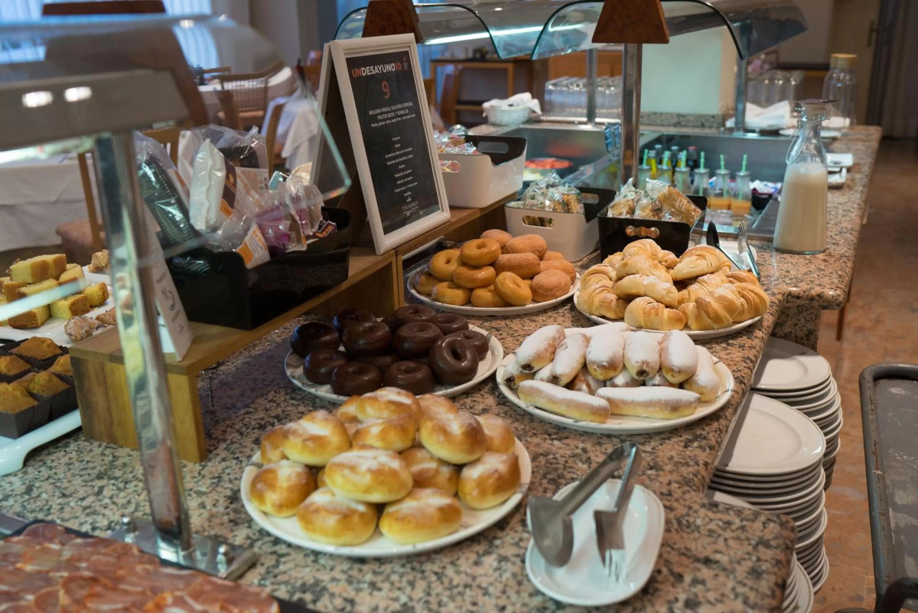 Breakfast in Parador de Cordoba