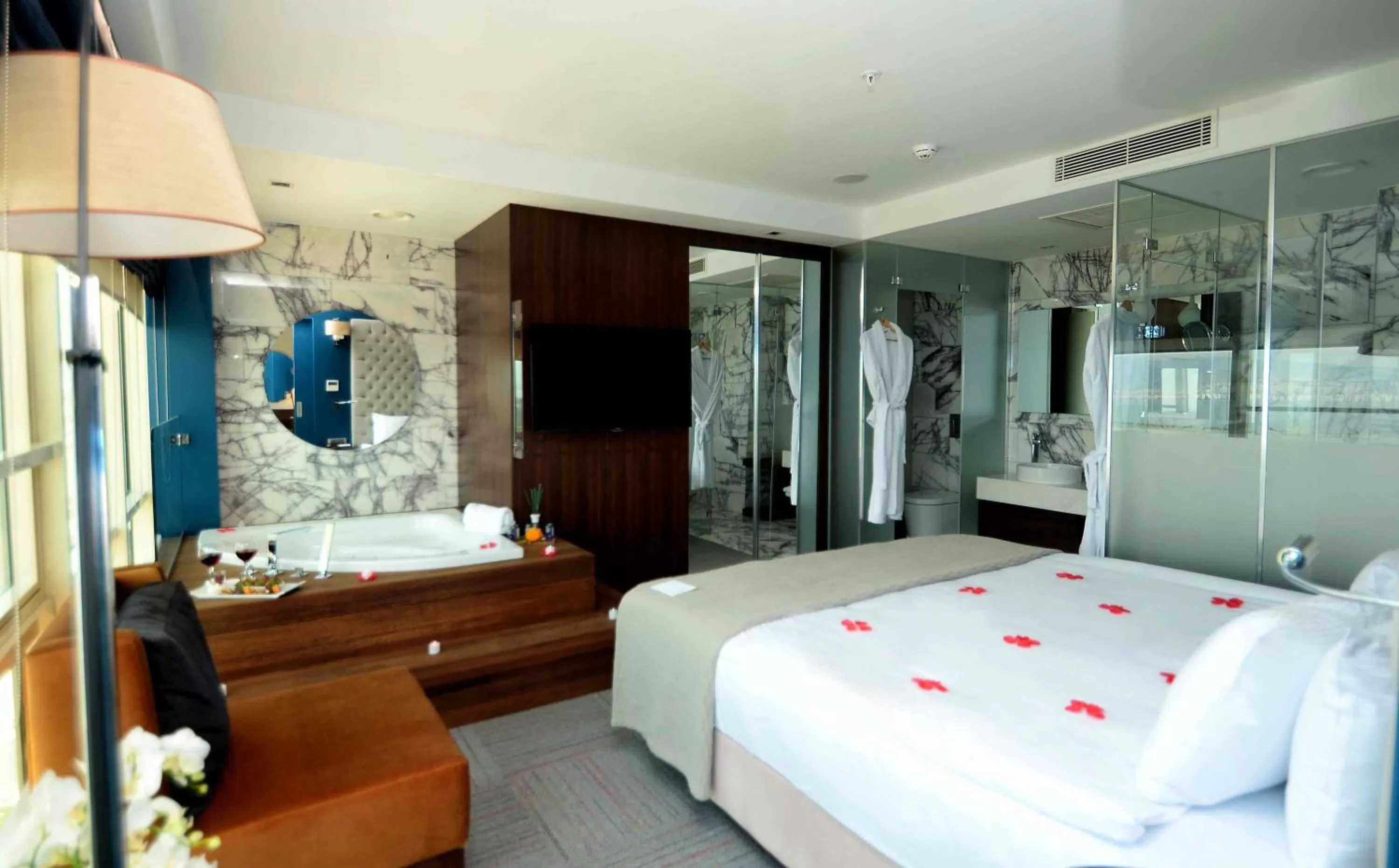 Photo of the whole room, Bed in Ramada Encore by Wyndham Izmir