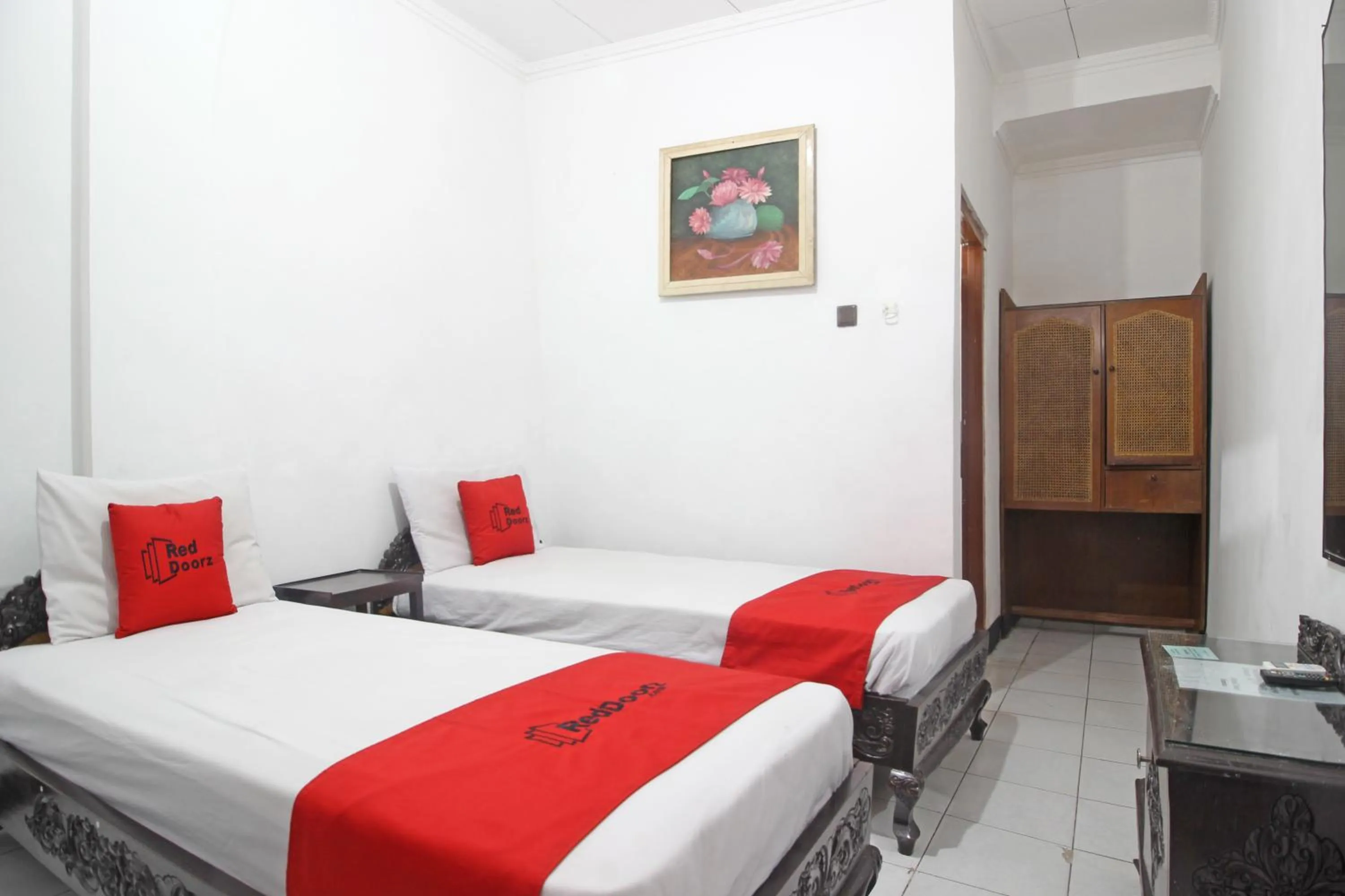 Bedroom, Bed in RedDoorz Plus @ Taman Siswa 3