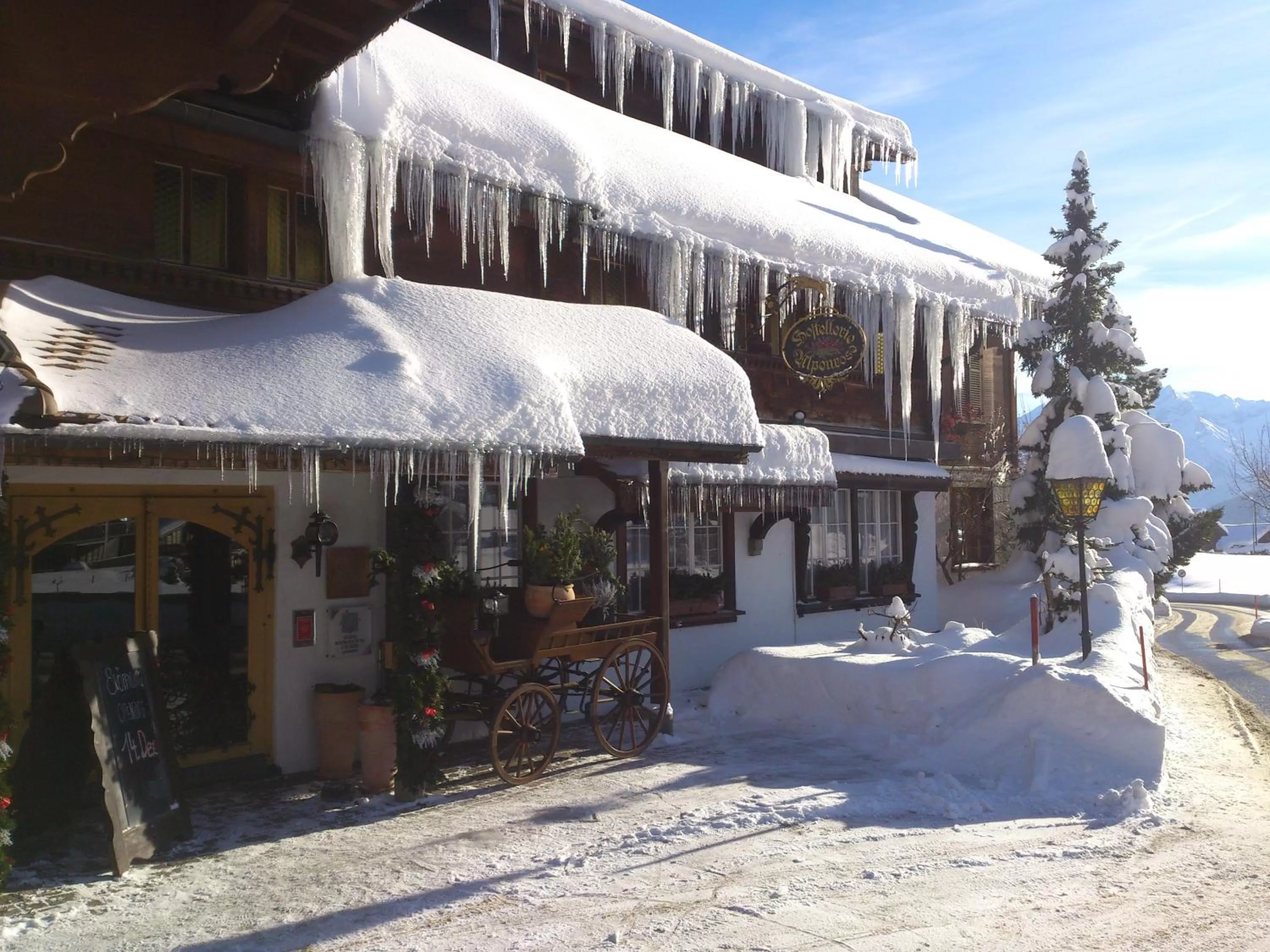 Facade/entrance in Hotel Alpenrose mit Gourmet-Restaurant Azalée