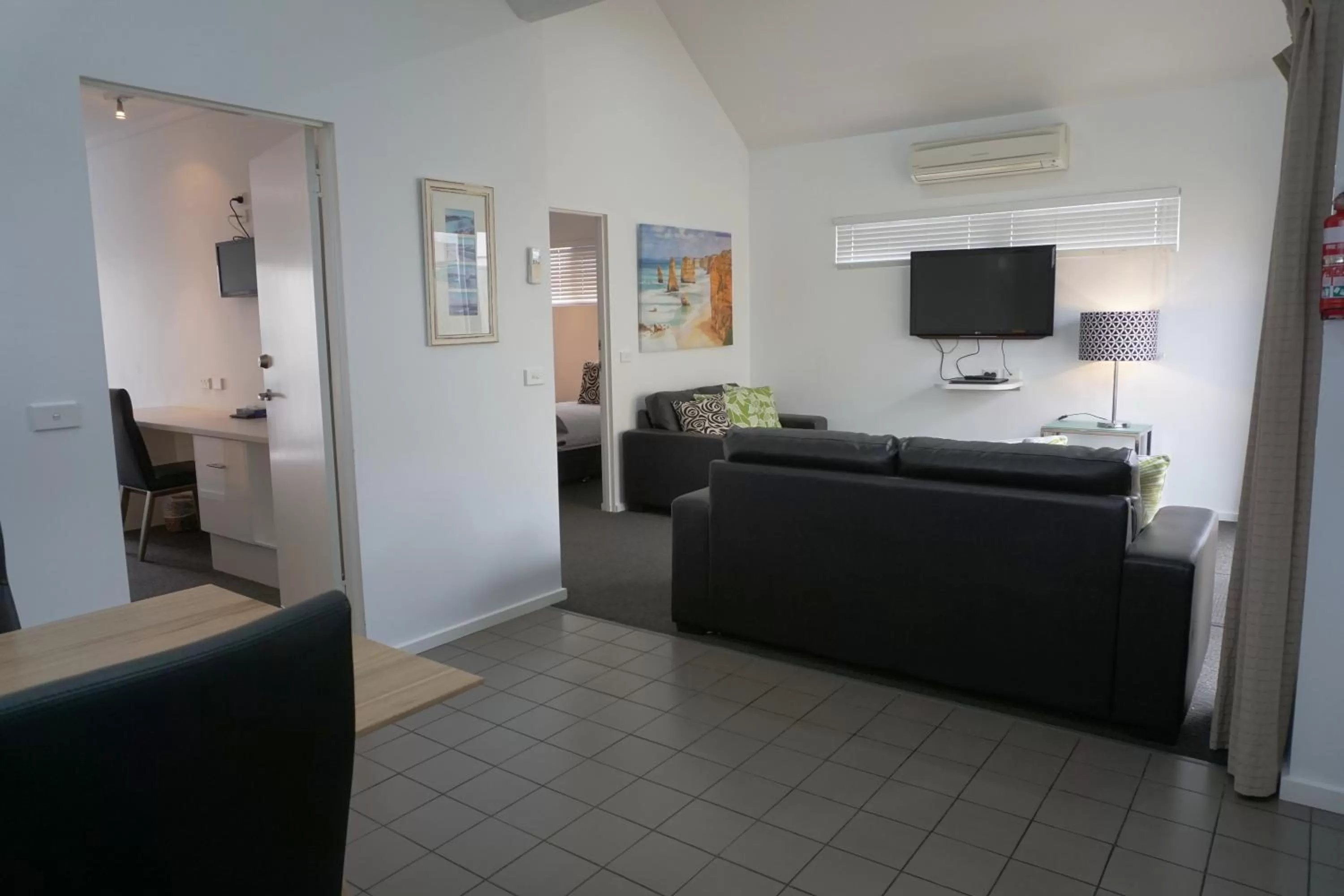 Ashmont Motel and Apartments