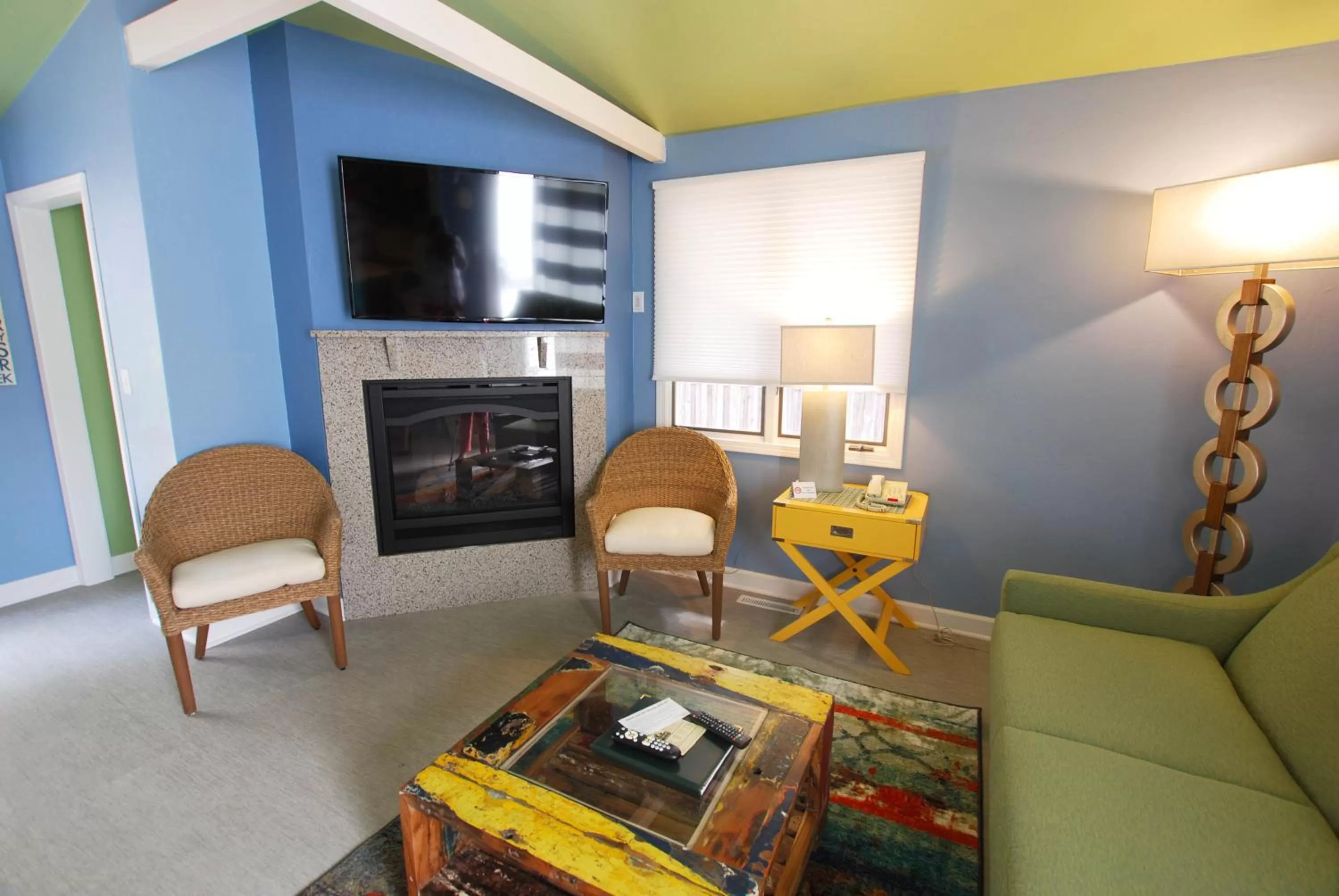 Living room in Homestead Suites - Fish Creek