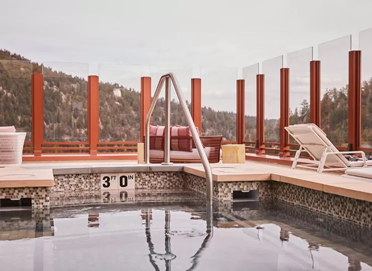 Hot Tub, Swimming Pool in Monarch Casino Resort Spa