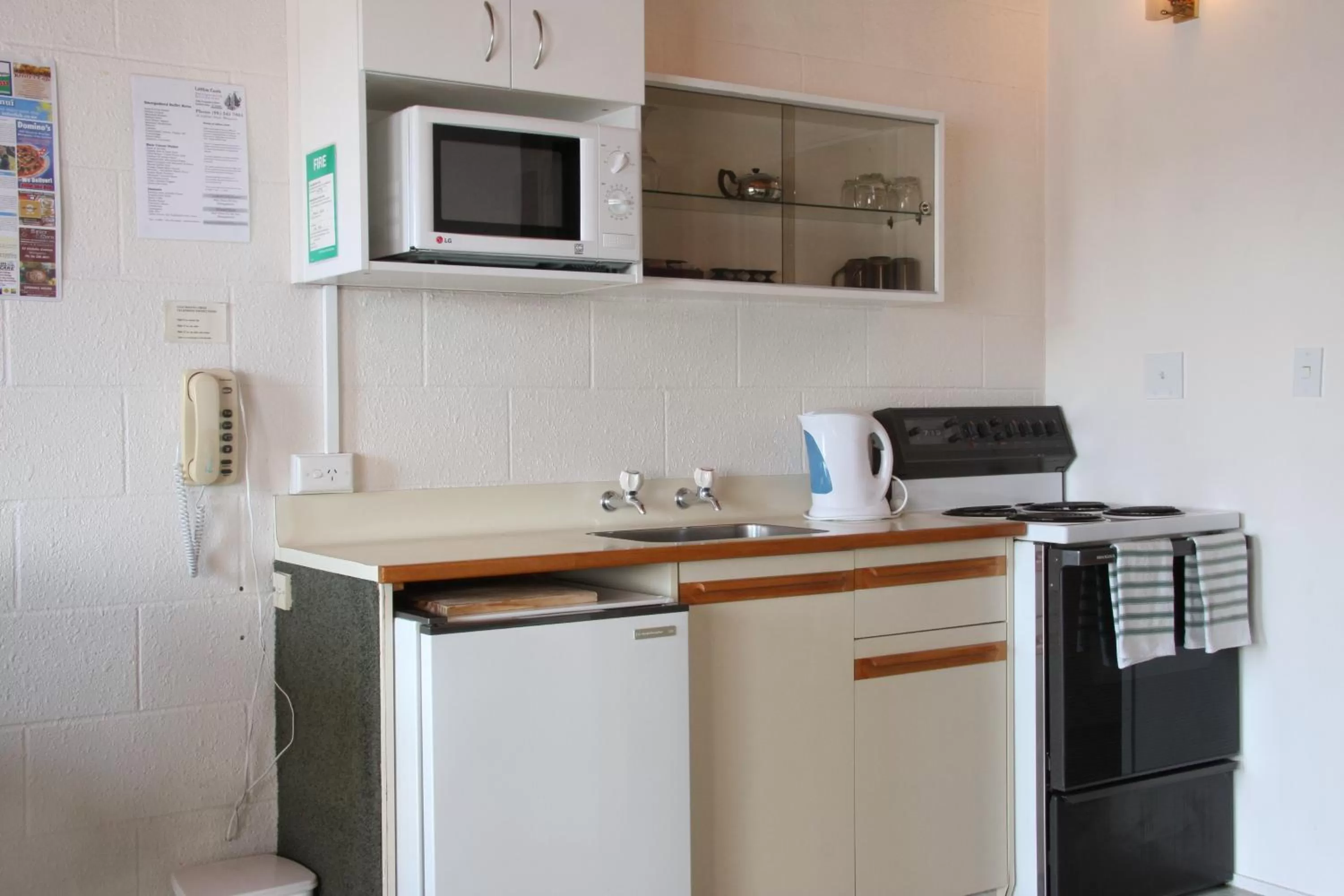 Superior One-Bedroom Apartment in Coachman's Lodge Motel