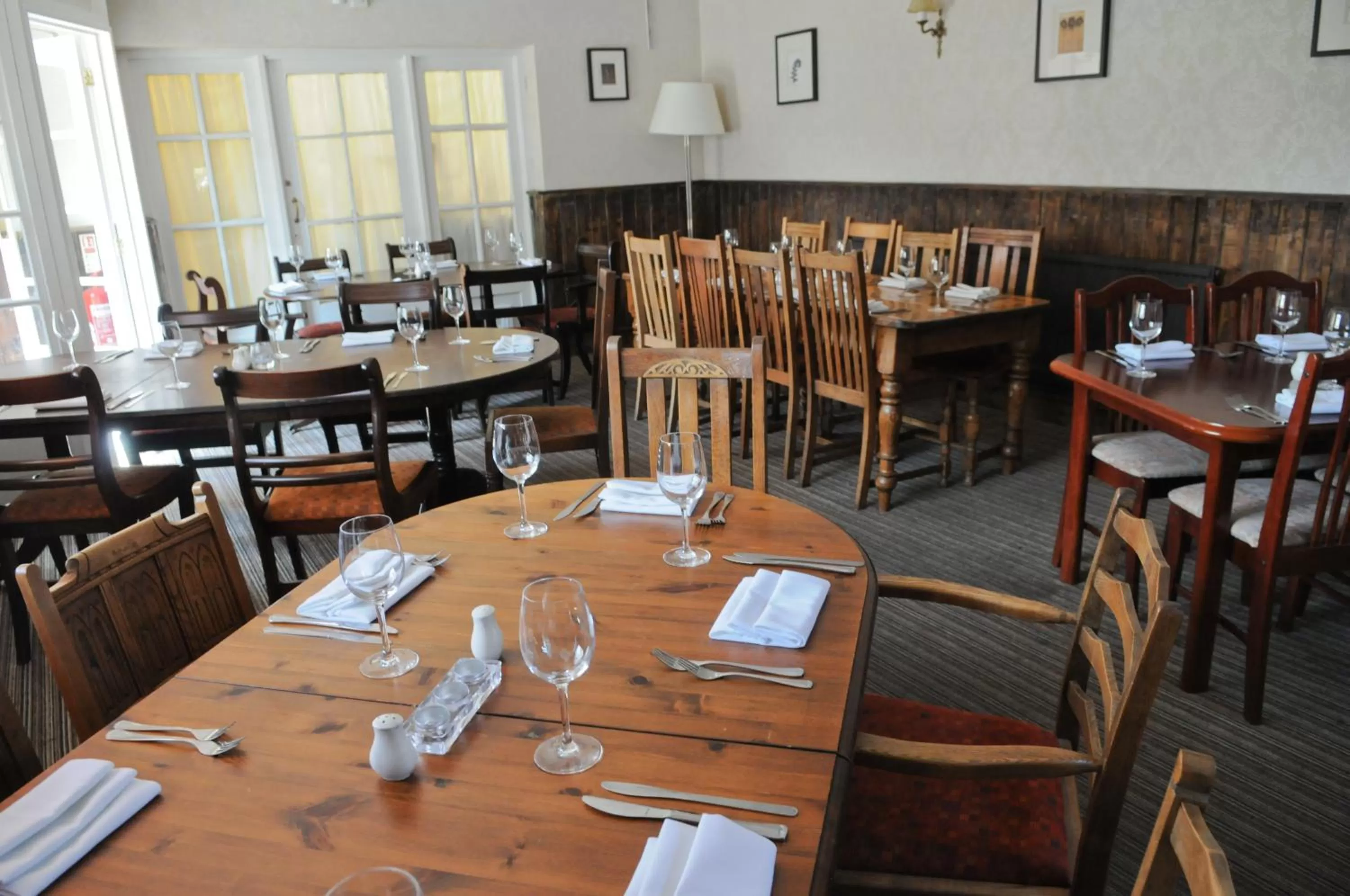 Lounge or bar in The New Court Inn