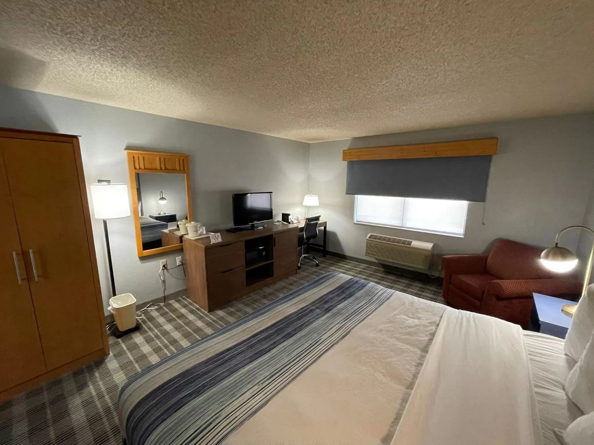 Photo of the whole room, Bed in AmericInn by Wyndham Sayre