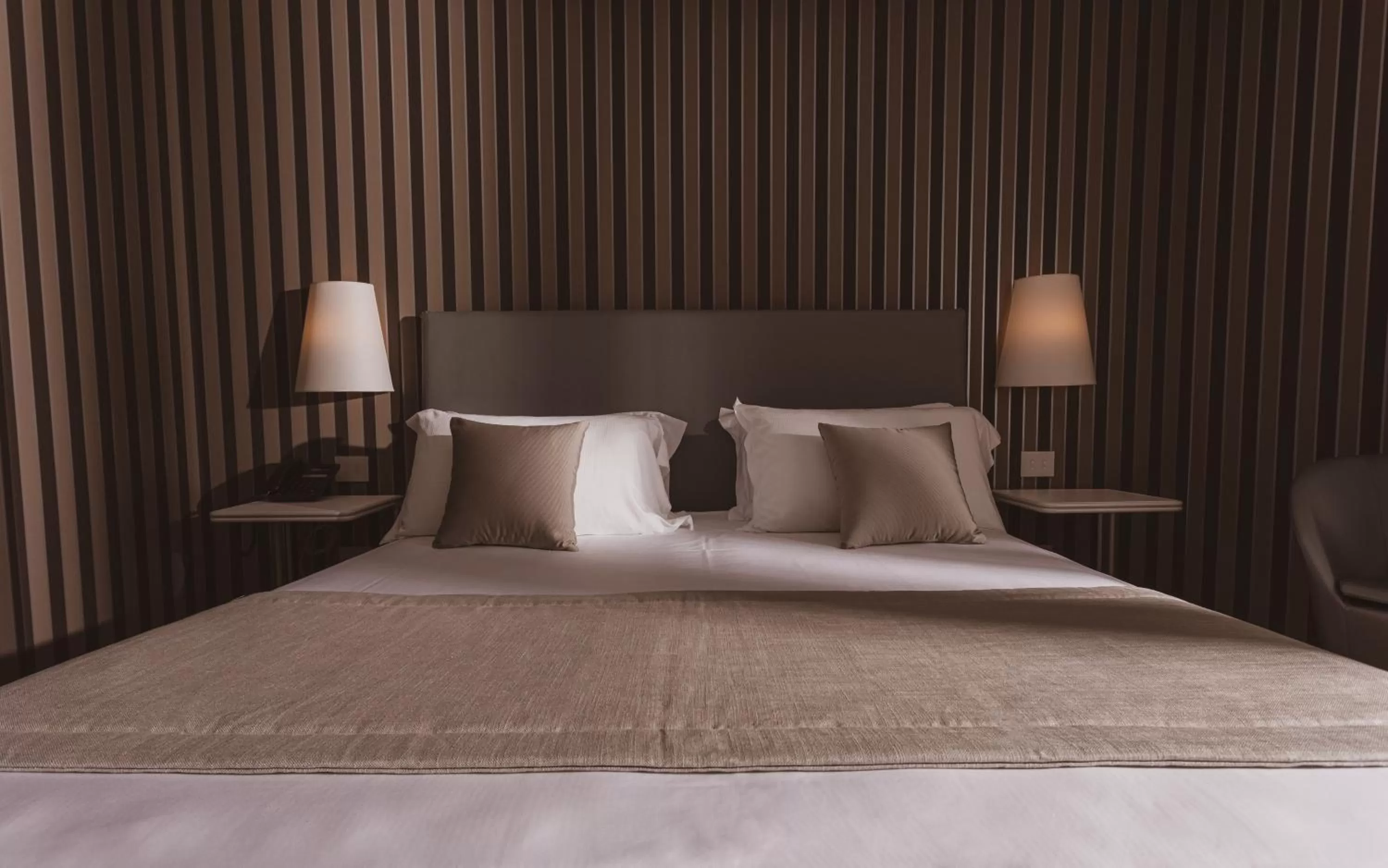 Bed in Callistos Hotel & Spa