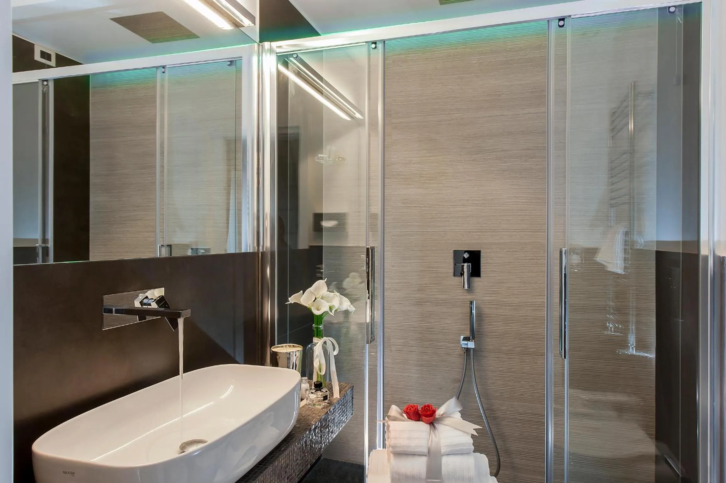 Bathroom in Vatican Style