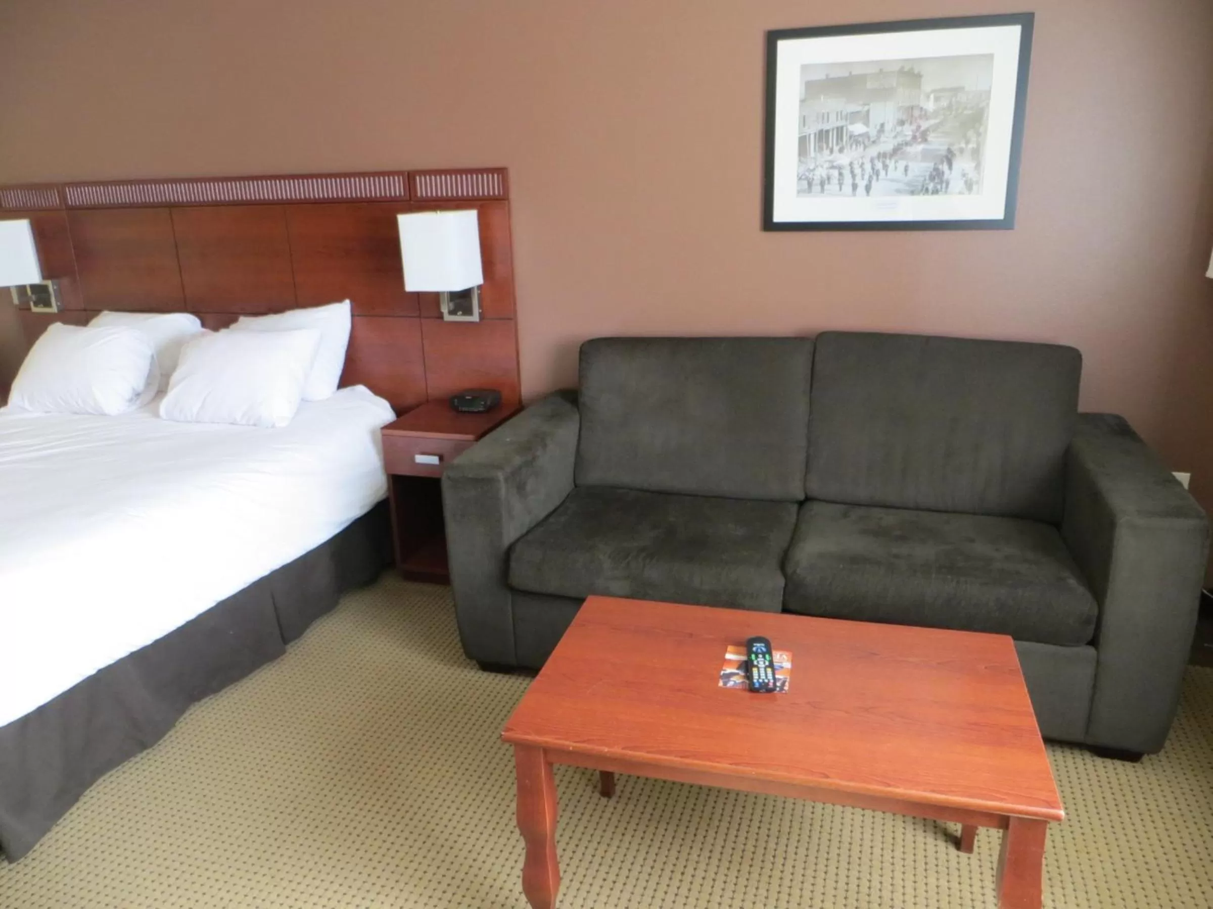 Seating area, Bed in Canad Inns Destination Center Grand Forks