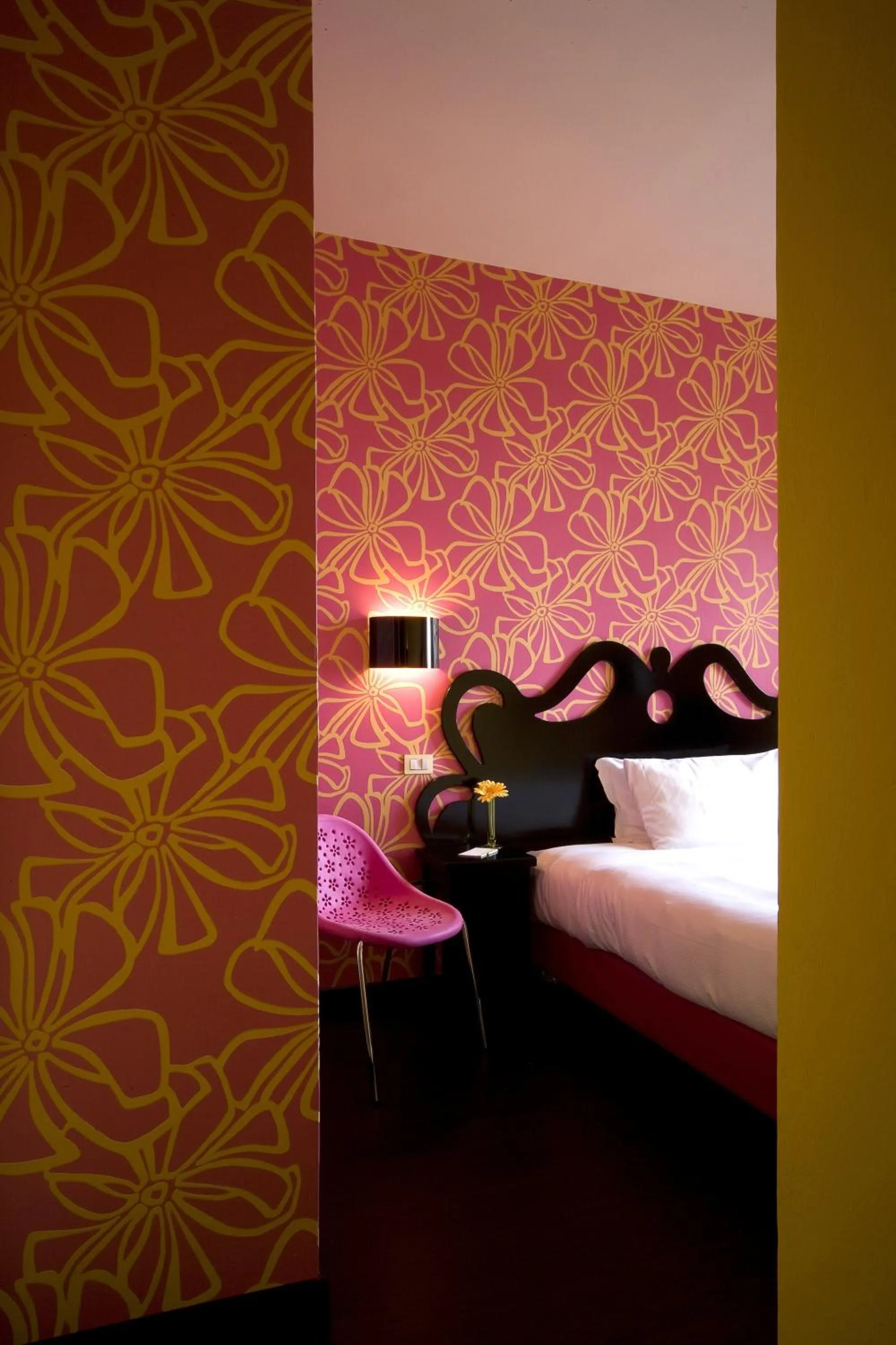 Bedroom in Hotel Universo - WTB Hotels