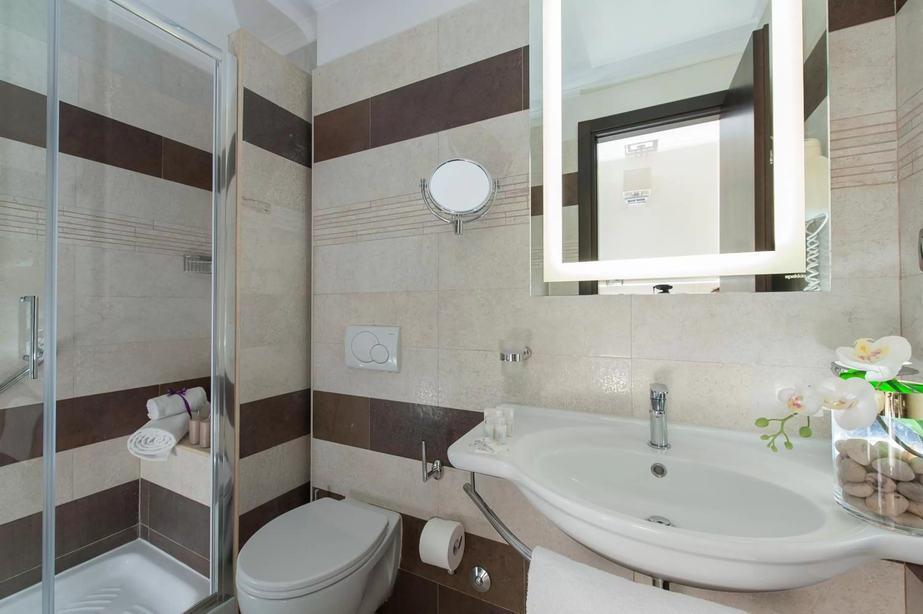 Bathroom in Yes Hotel Boutique Rome