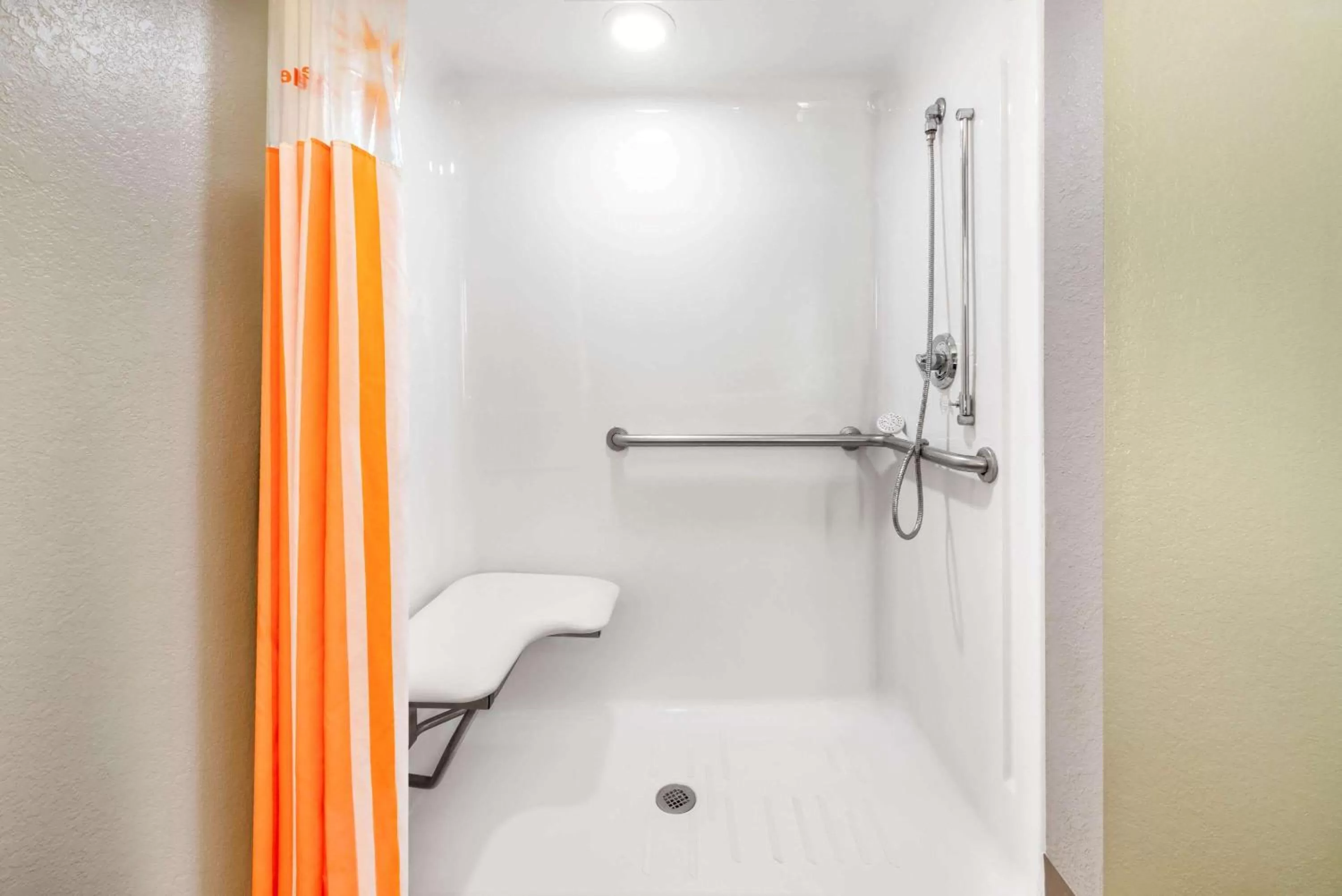 Bathroom in La Quinta by Wyndham St. Petersburg Northeast *Newly Renovated