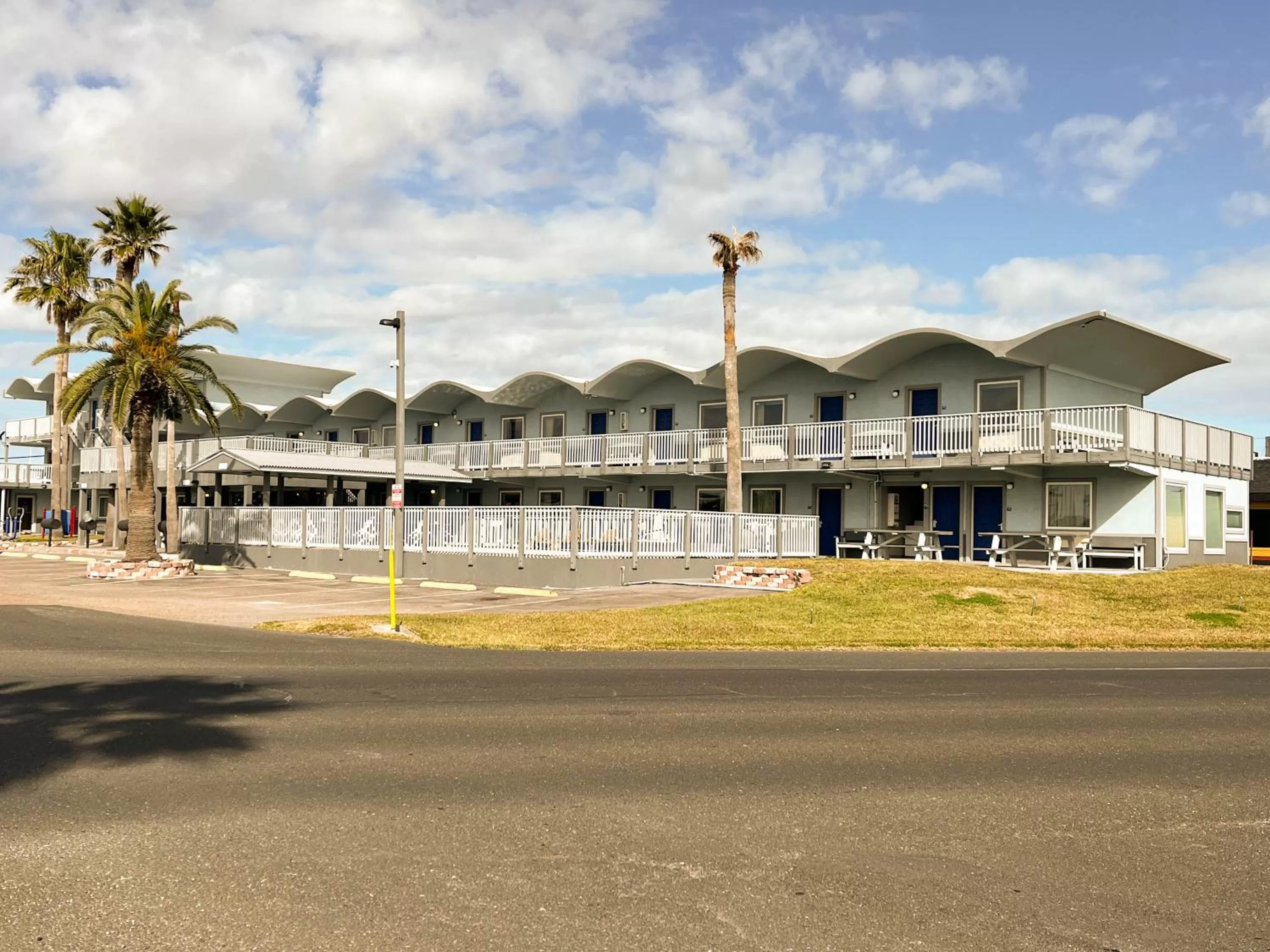 Property Building in Studio 6 Suites Rockport, TX