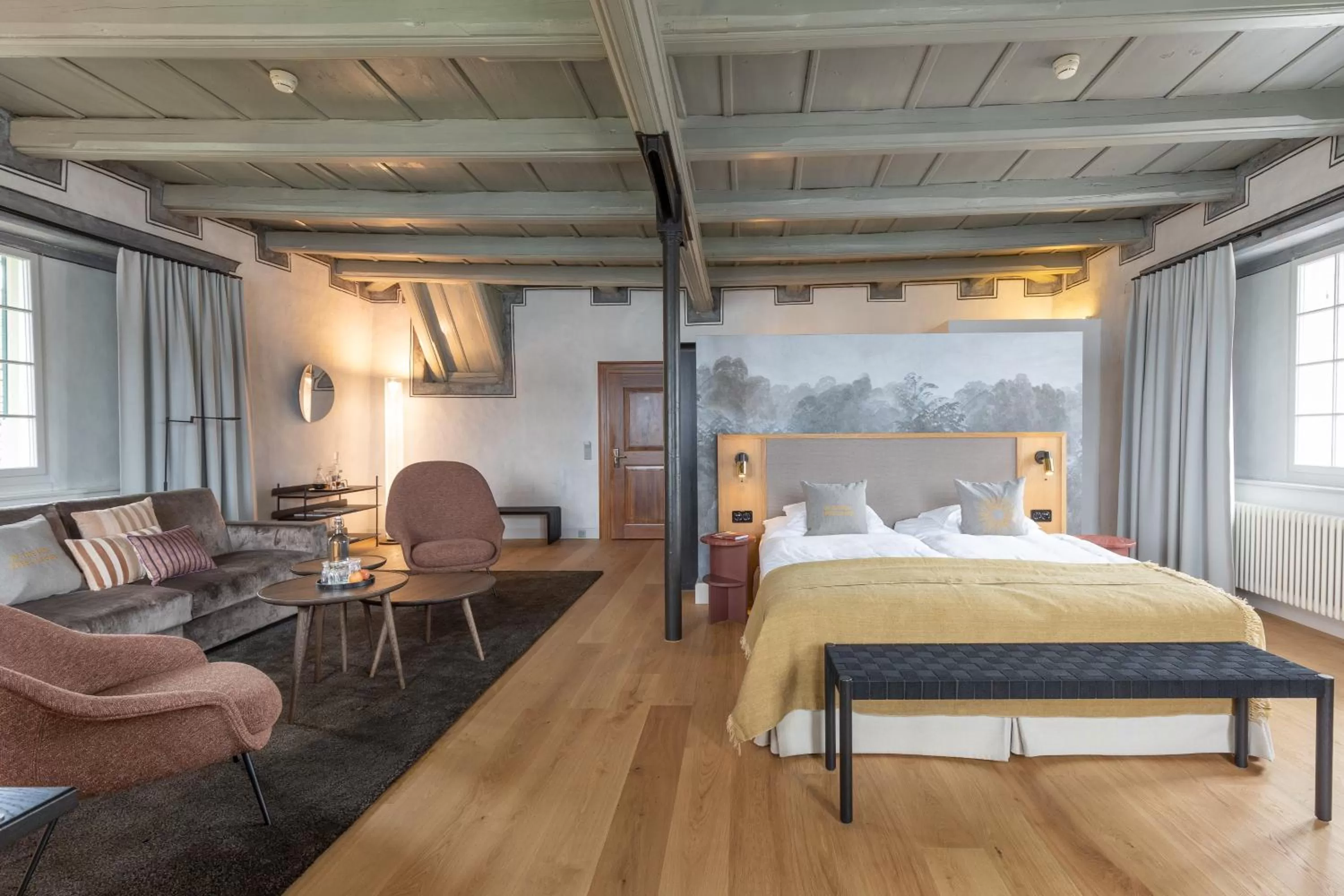 Photo of the whole room, Bed in Boutiquehotel Sonne Küsnacht - Zürich