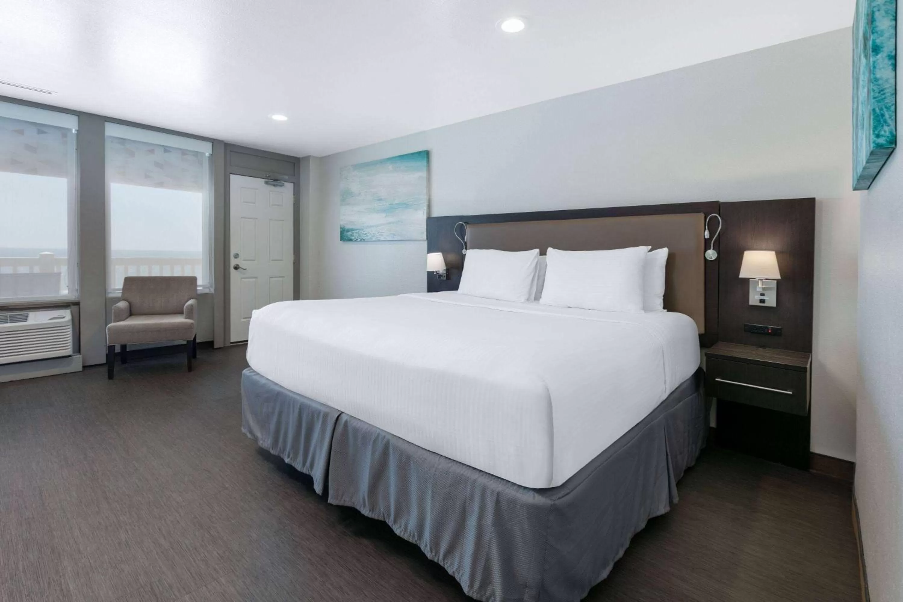 Bed in Wyndham Corpus Christi Resort North Padre Island