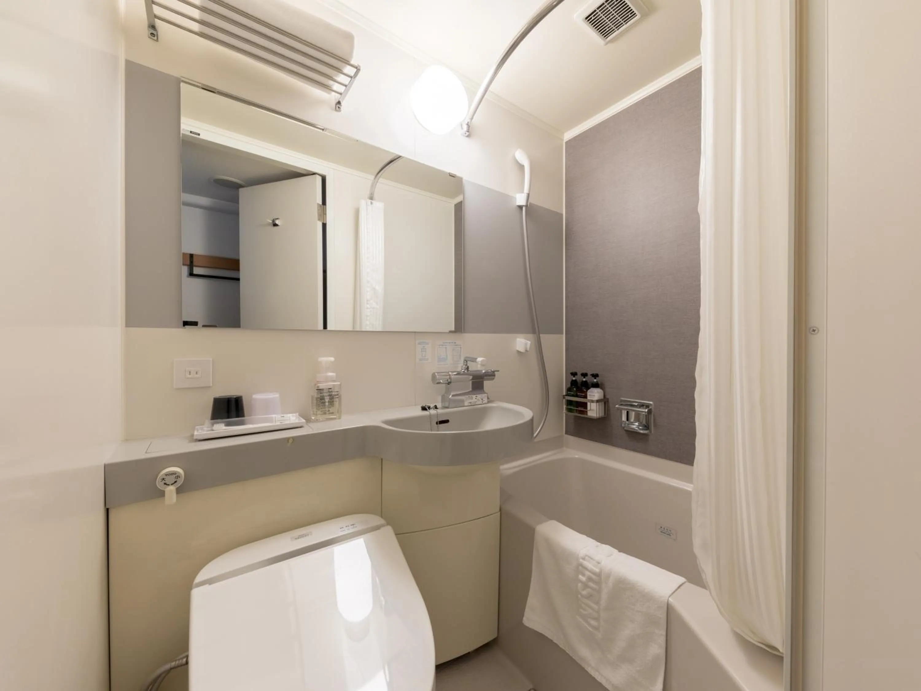 Toilet in Nishitetsu Inn Nihonbashi