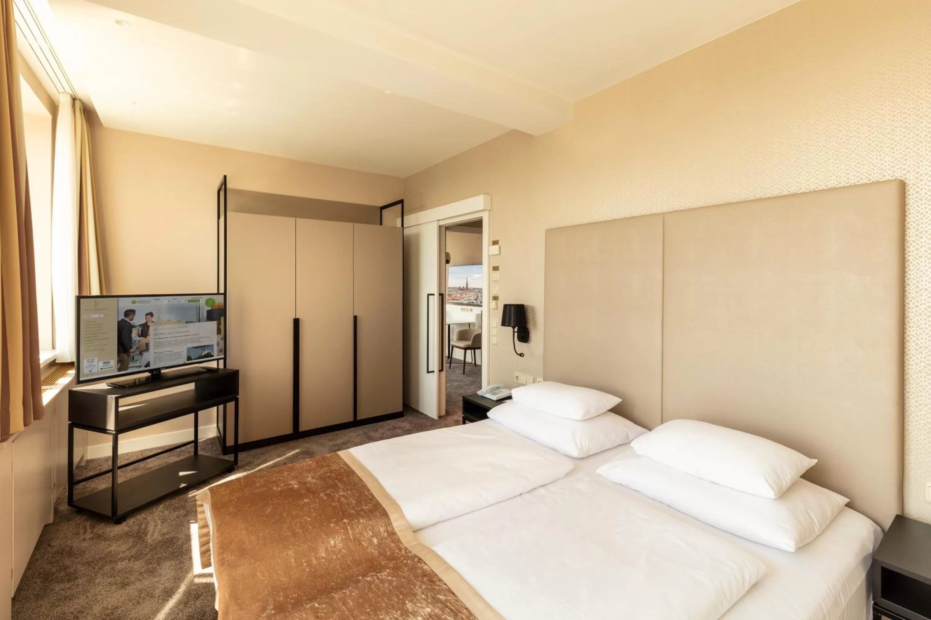 TV and multimedia, Bed in Hotel Am Parkring