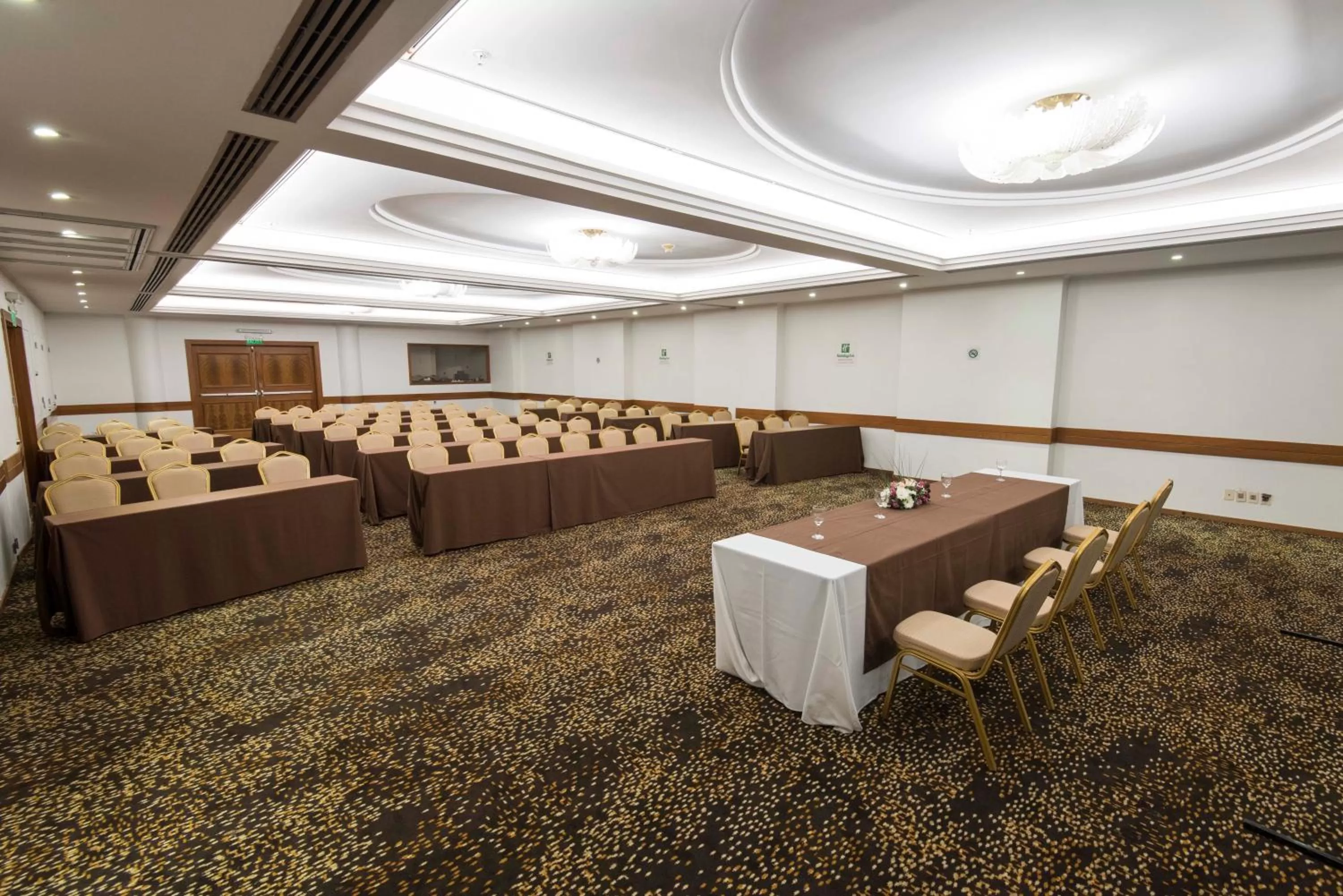 Meeting/conference room in Holiday Inn Montevideo by IHG