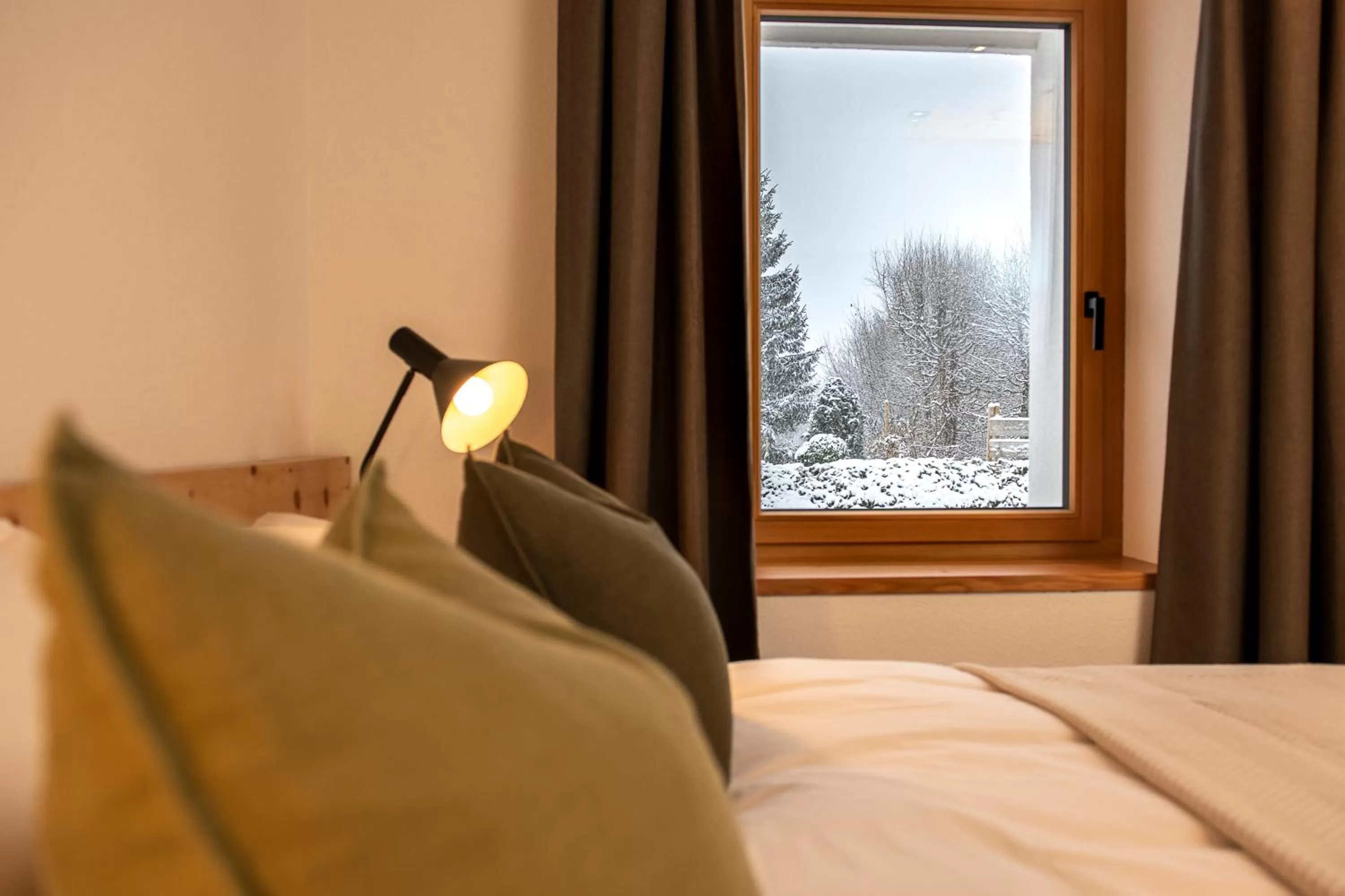 Bedroom, Bed in Flem Mountain Lodge